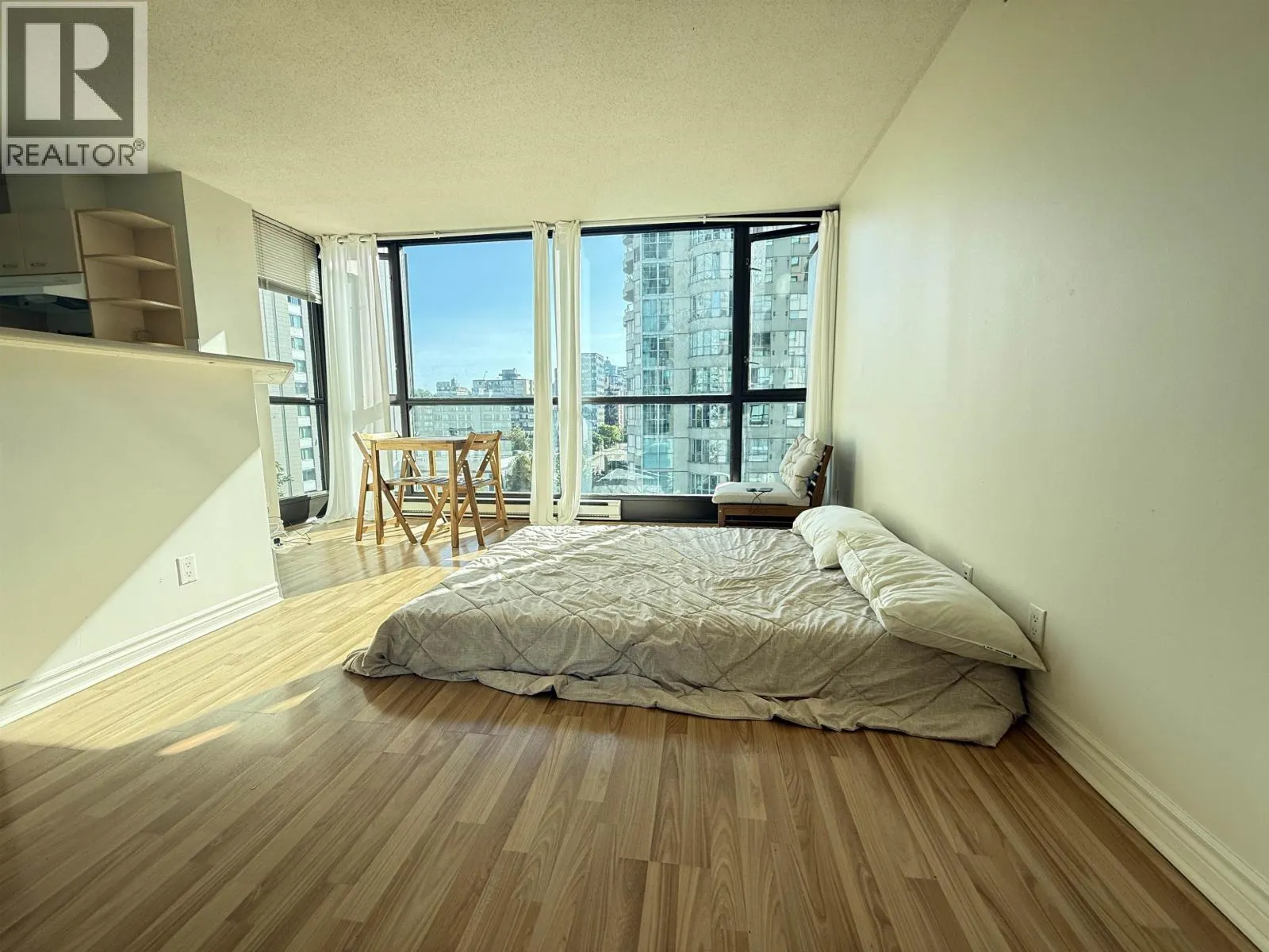 1010 1331 ALBERNI STREET