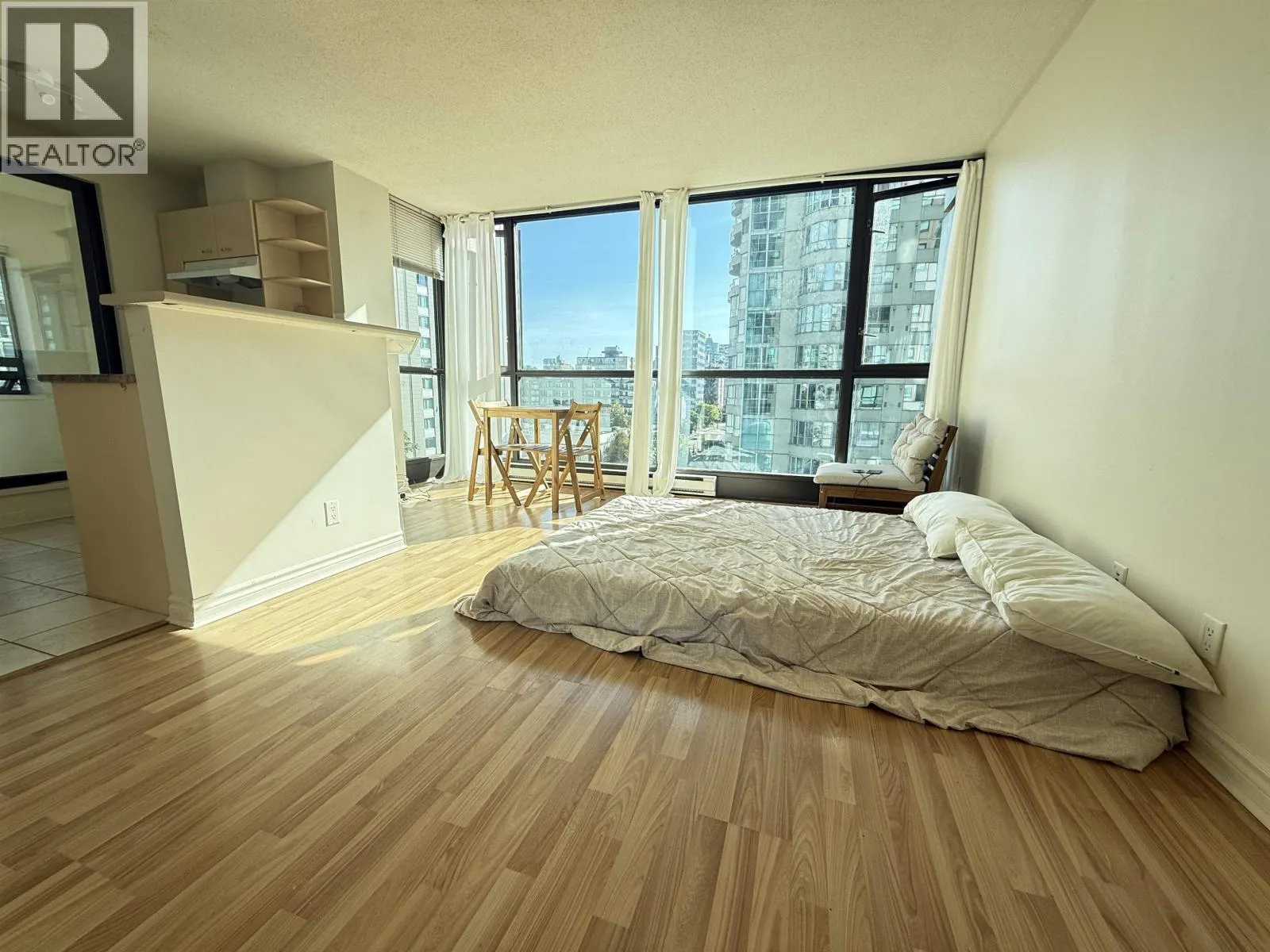 1010 1331 ALBERNI STREET
