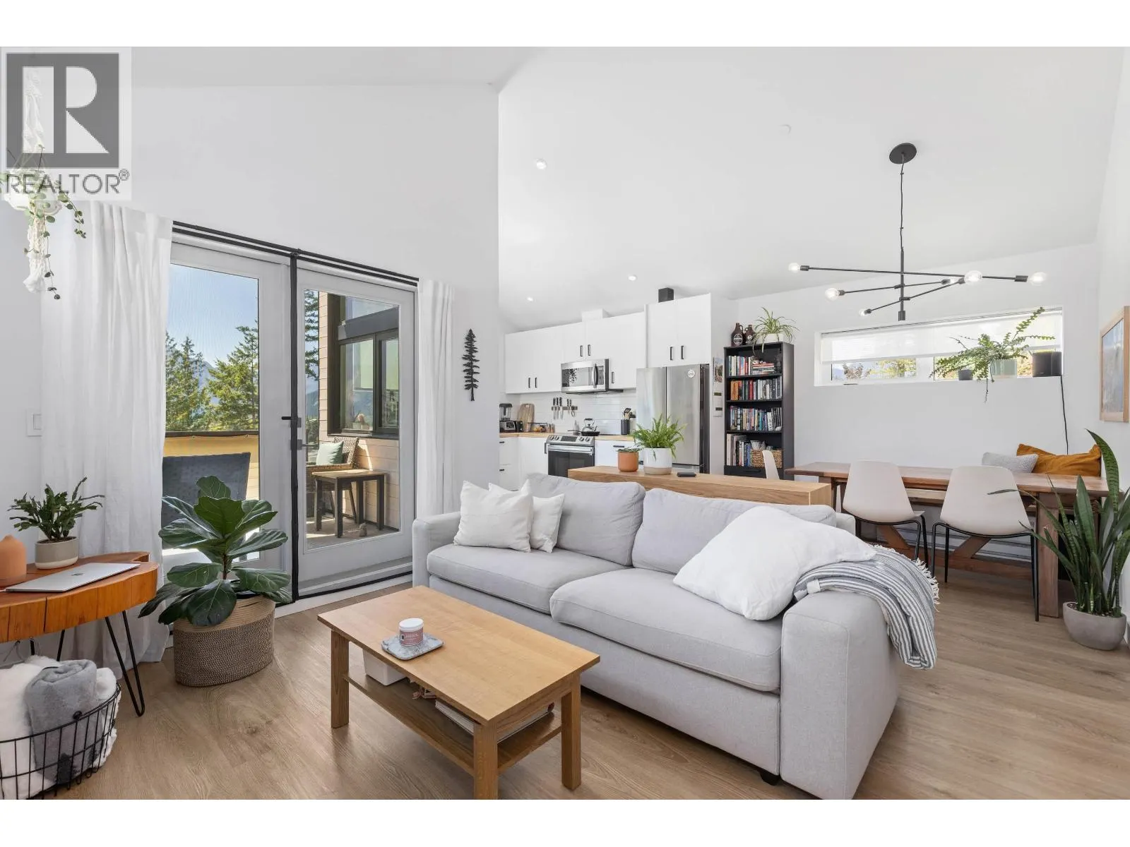 7676 CERULEAN DRIVE