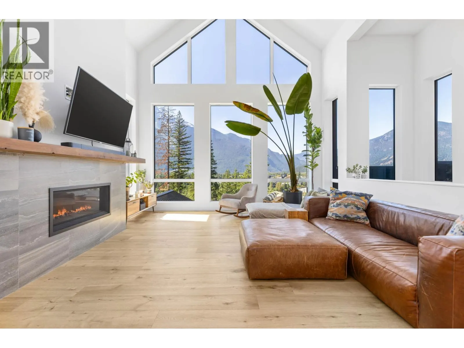 7676 CERULEAN DRIVE