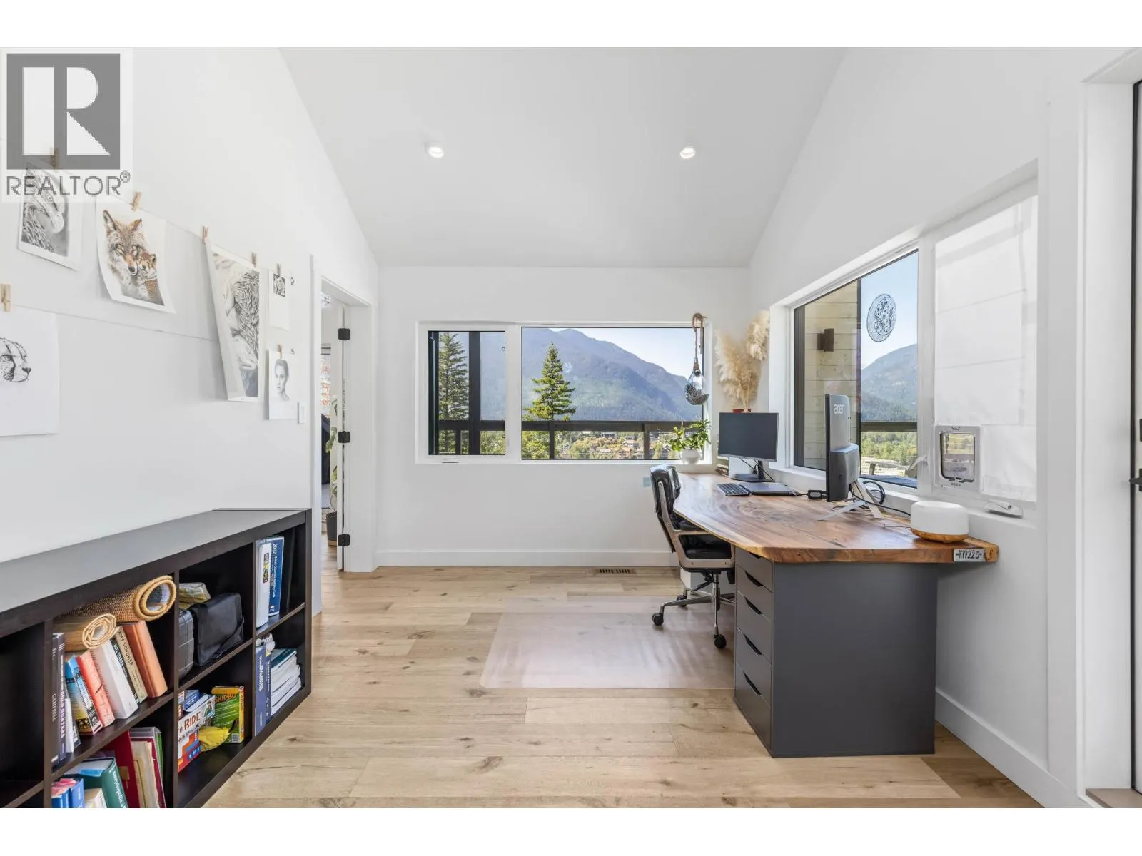 7676 CERULEAN DRIVE