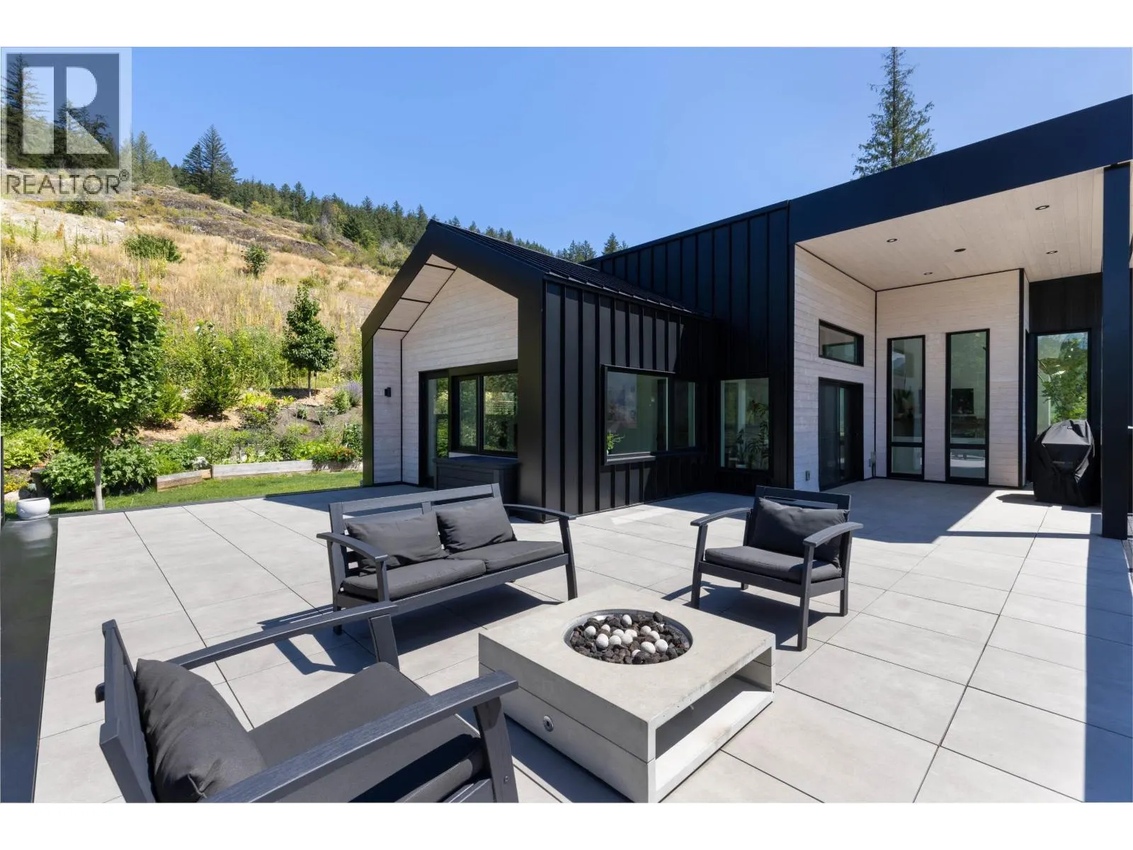 7676 CERULEAN DRIVE