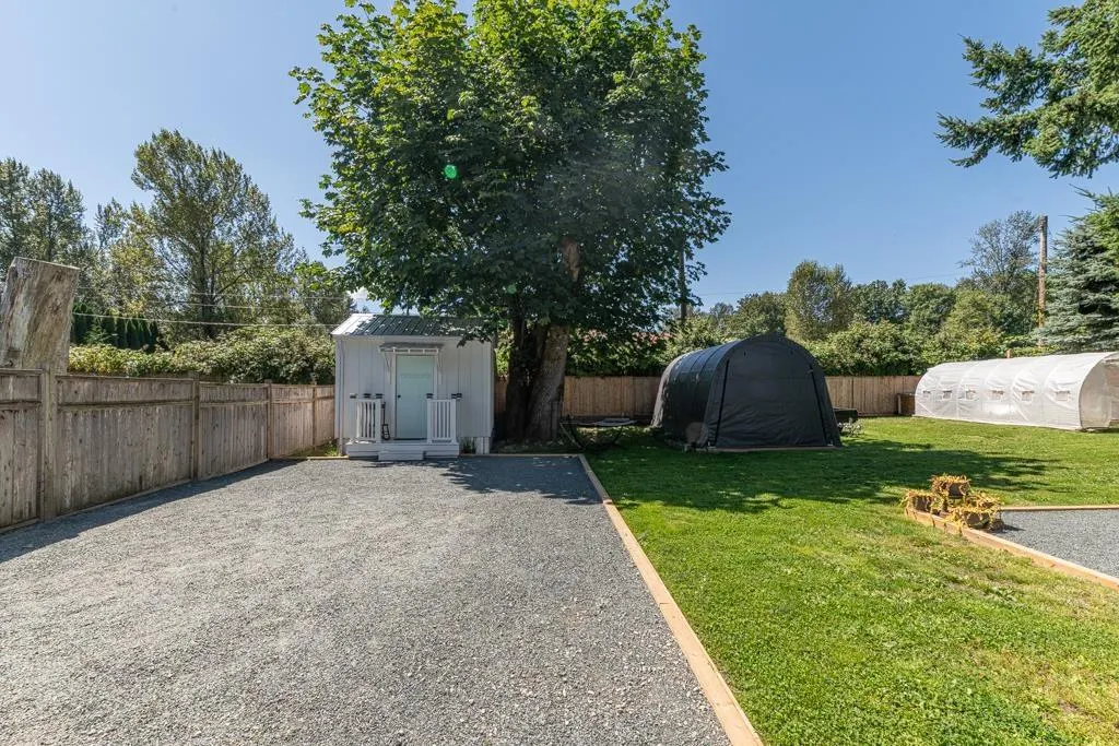 2 41711 TAYLOR ROAD