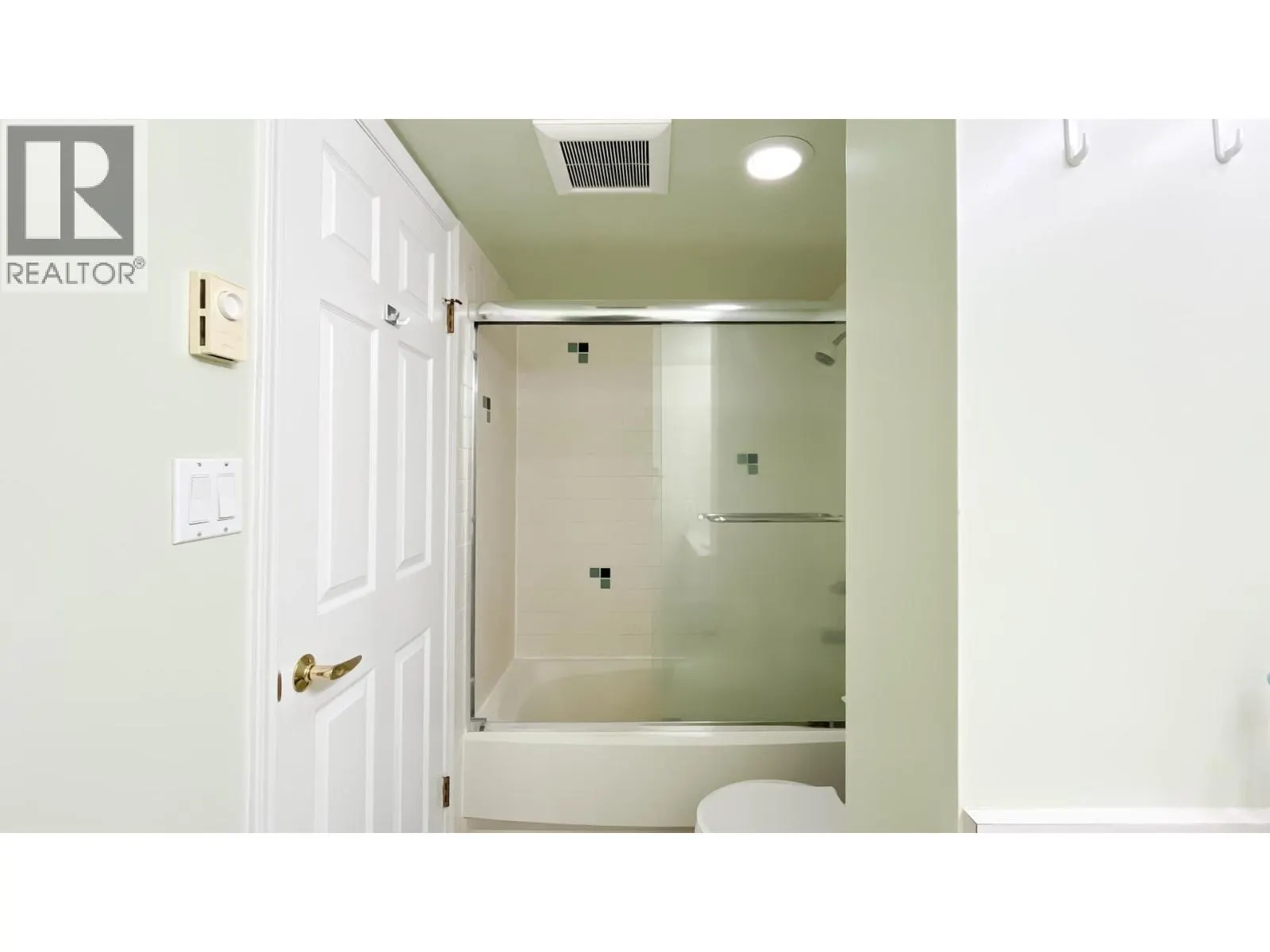 1508 5189 GASTON STREET