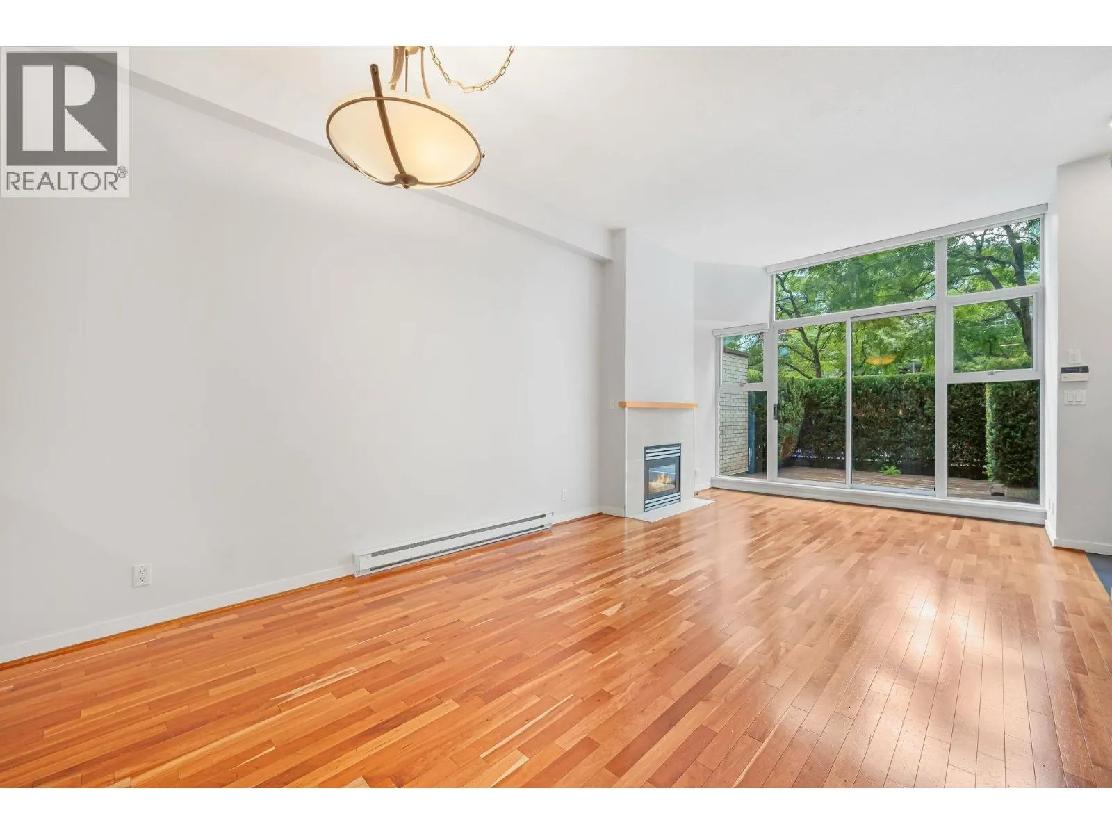 133 AQUARIUS MEWS