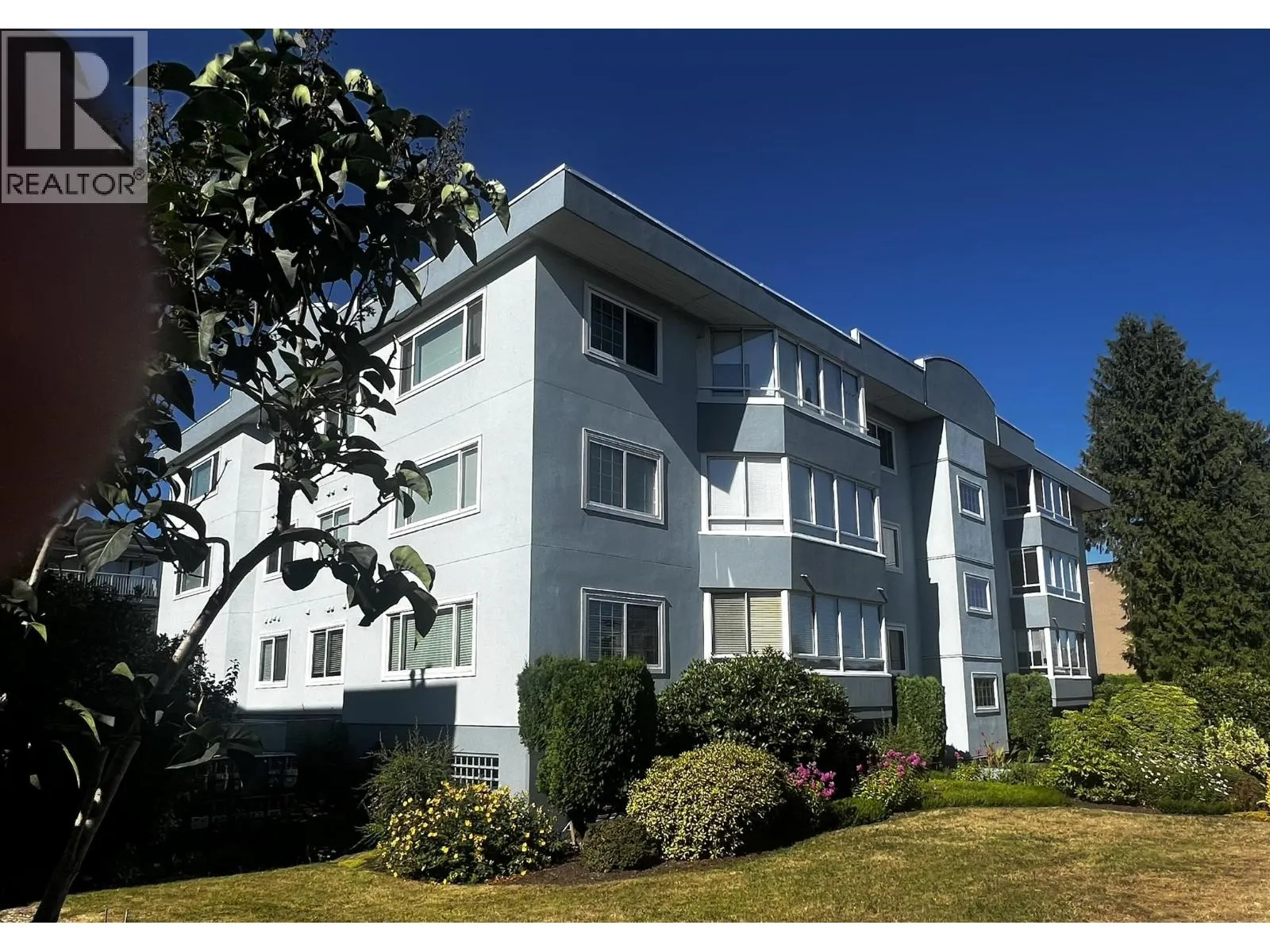 101 22241 SELKIRK AVENUE