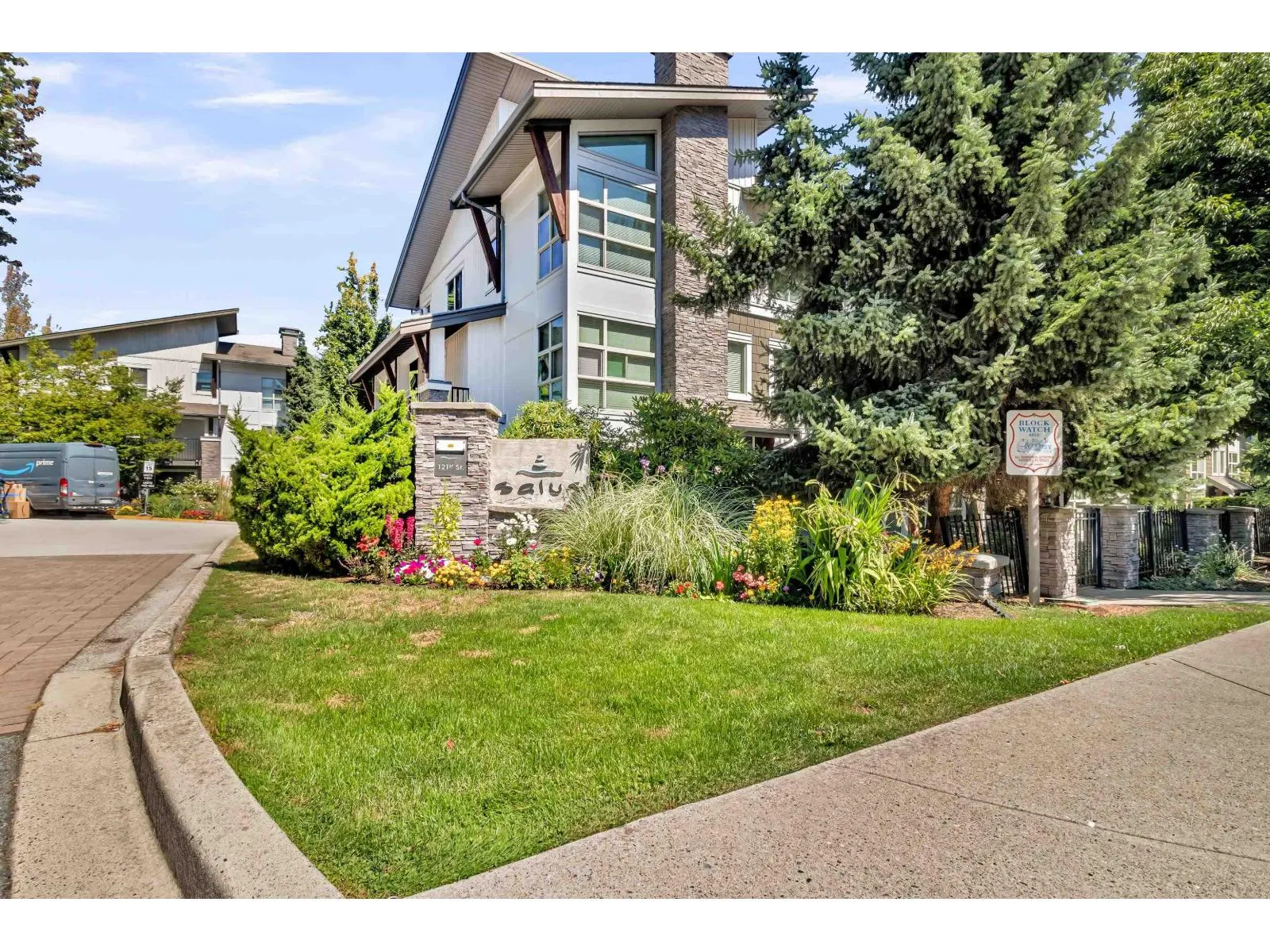 419 6688 120 STREET
