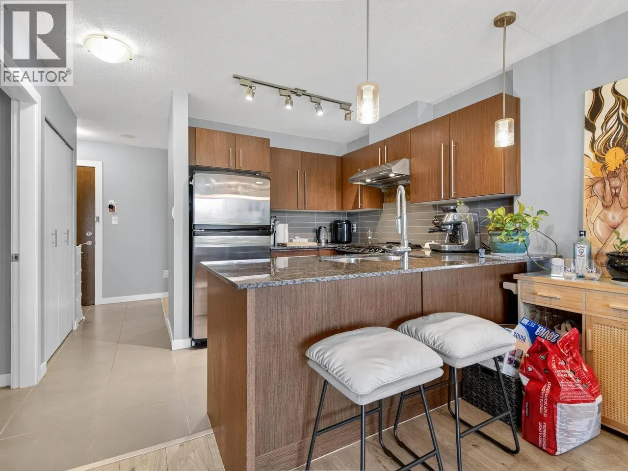 1405 4888 BRENTWOOD DRIVE