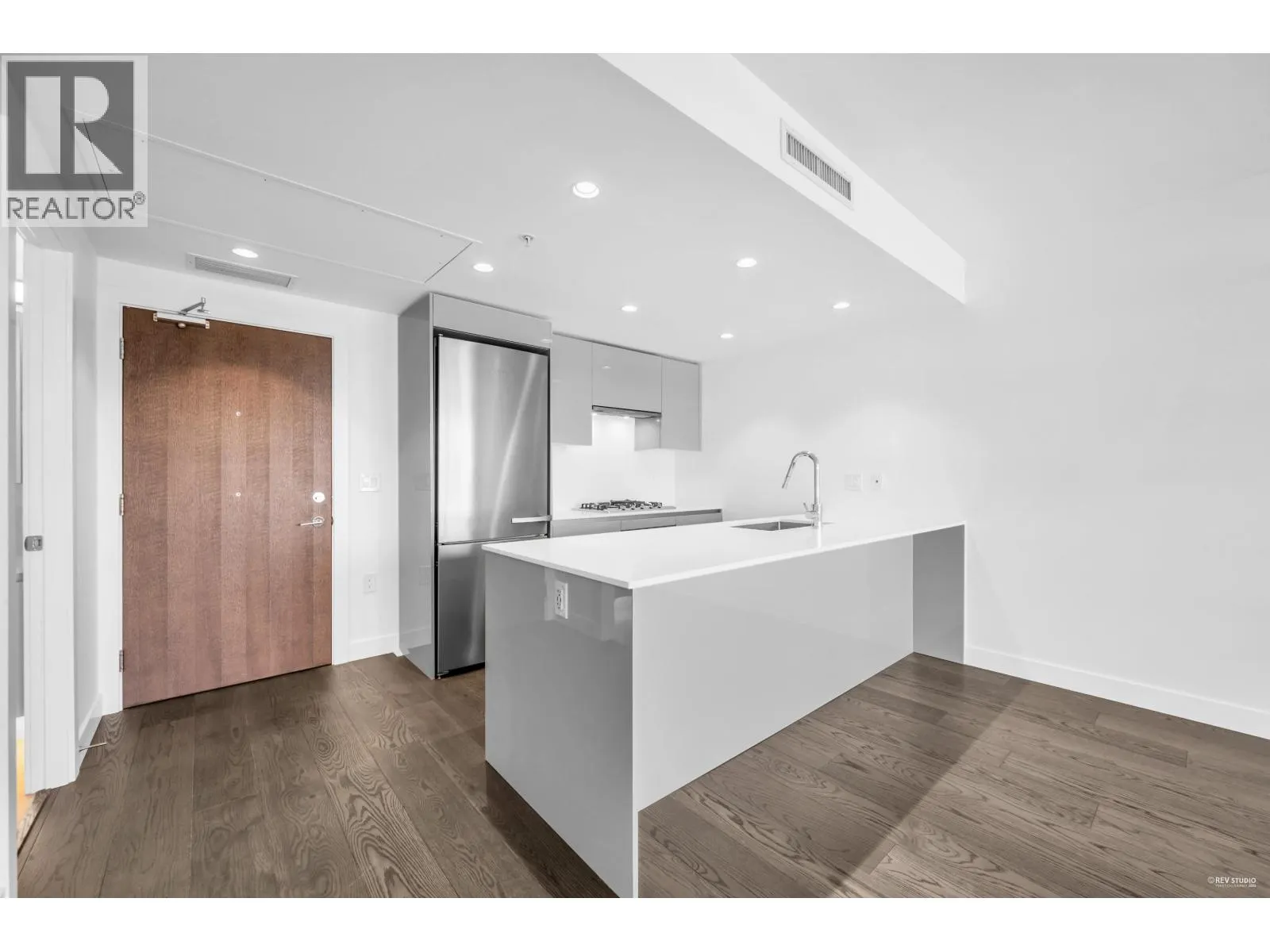 1505 5788 GILBERT ROAD