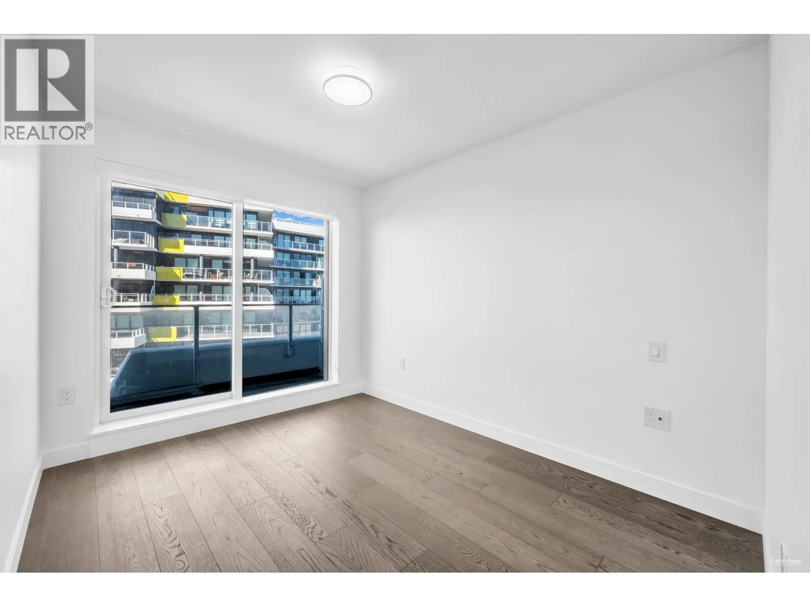 1505 5788 GILBERT ROAD
