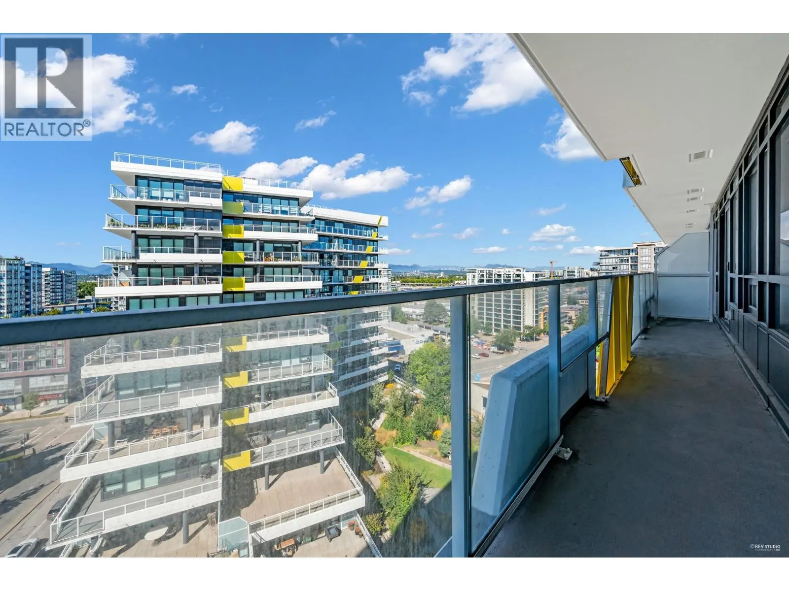 1505 5788 GILBERT ROAD