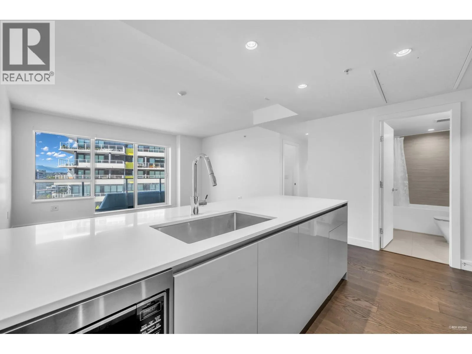 1505 5788 GILBERT ROAD