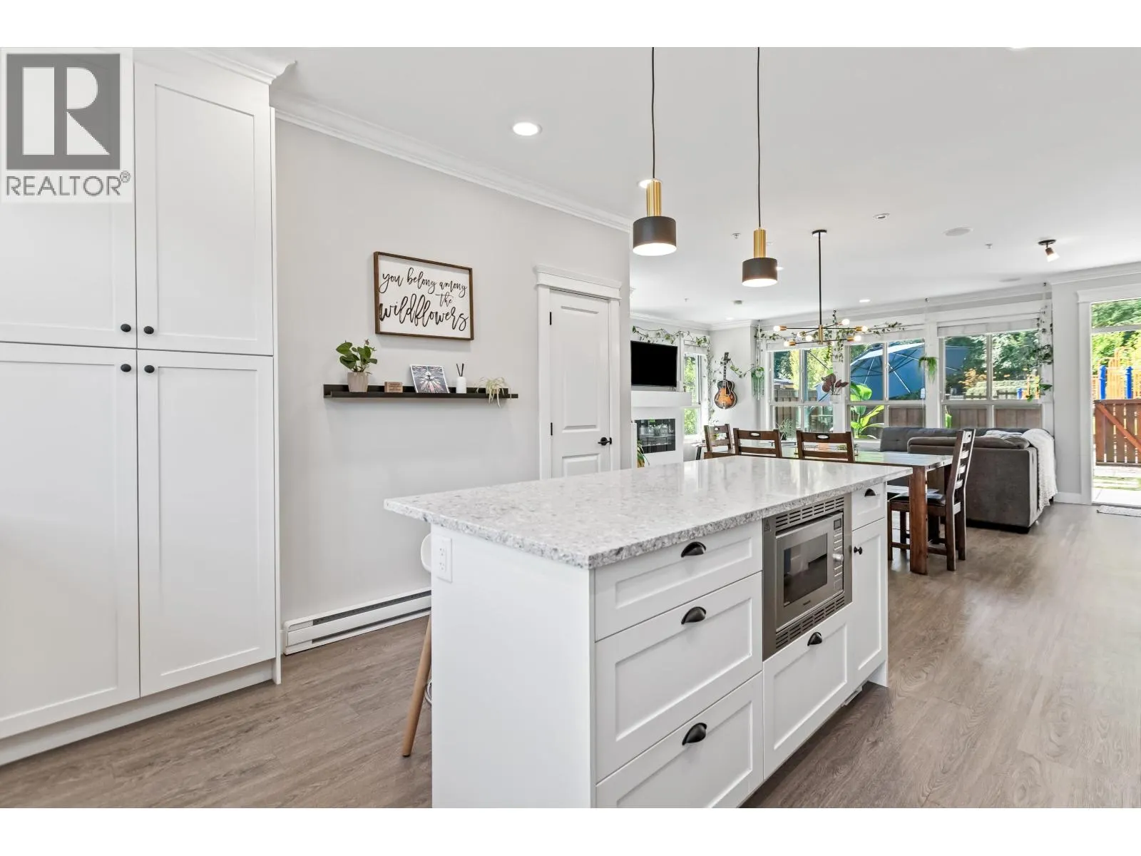 11 10525 240 STREET