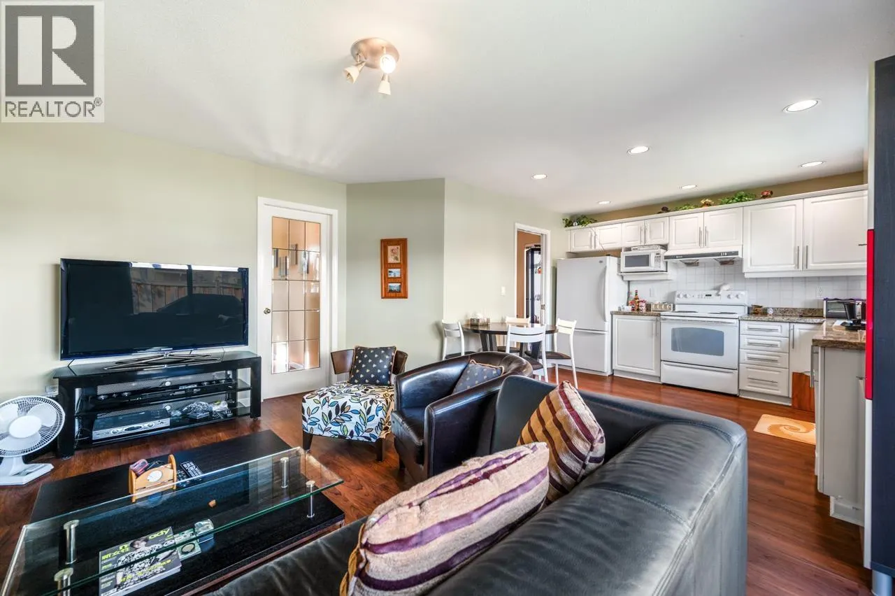 30 10000 FISHER GATE