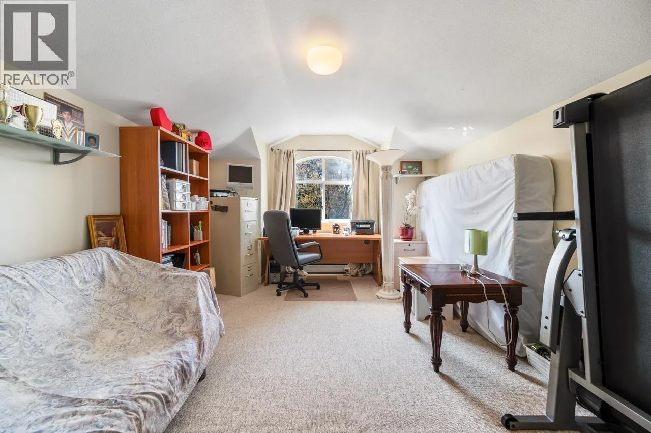 30 10000 FISHER GATE