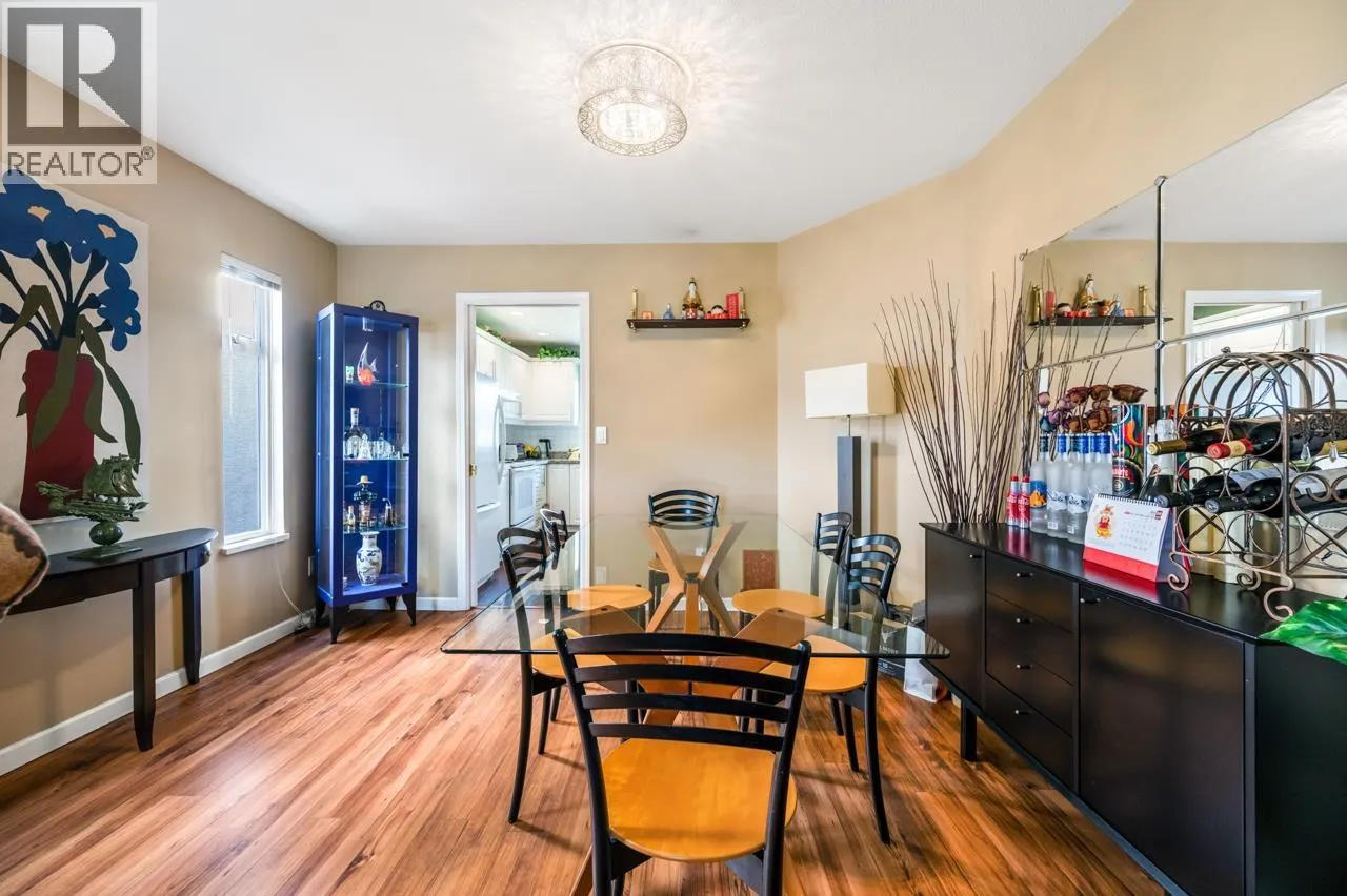 30 10000 FISHER GATE