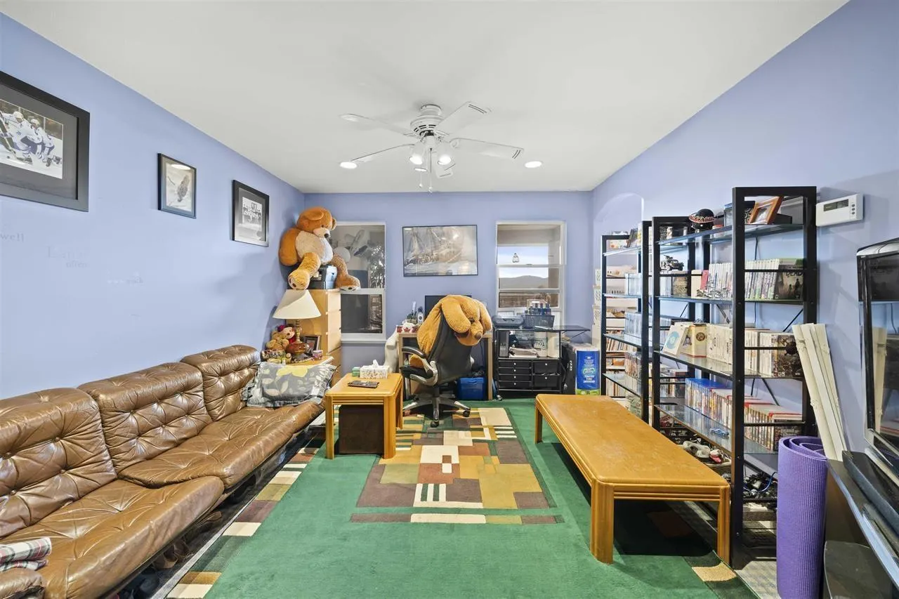 31533 HOMESTEAD CRESCENT