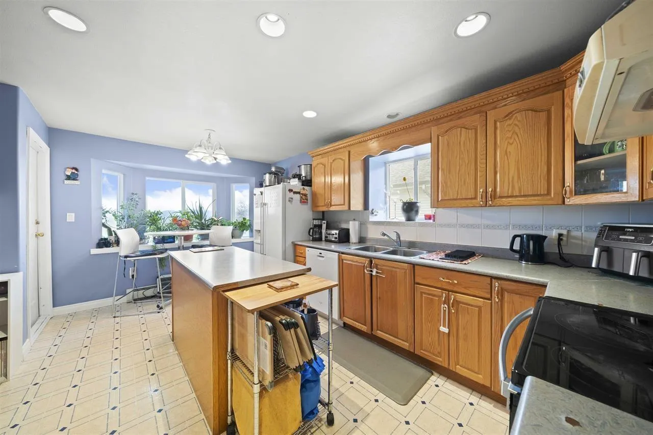 31533 HOMESTEAD CRESCENT