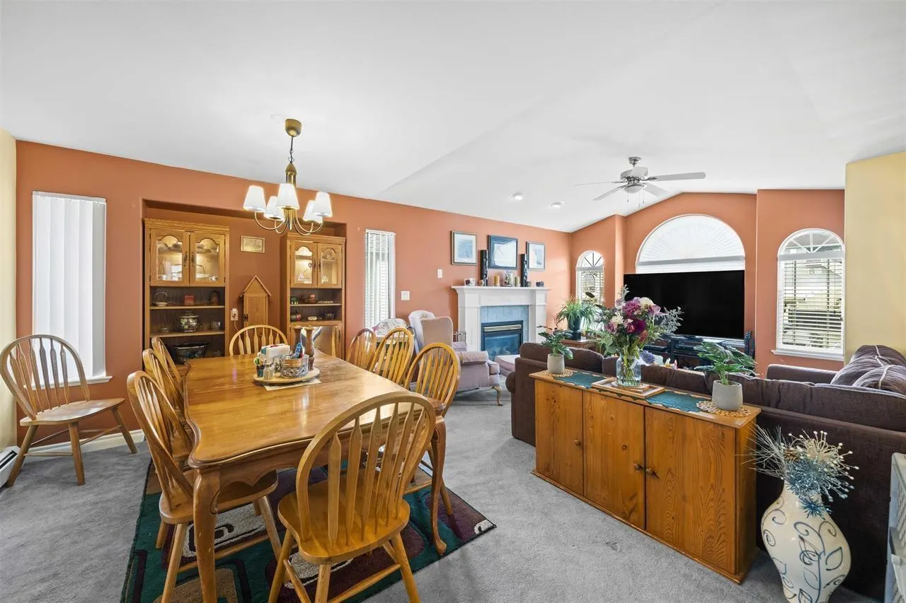 31533 HOMESTEAD CRESCENT