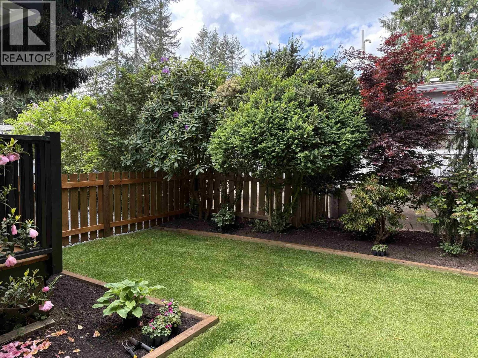 33 23325 CALVIN CRESCENT
