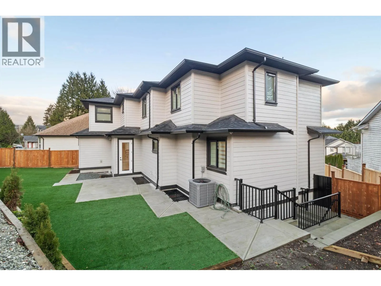 970 LAUREL COURT