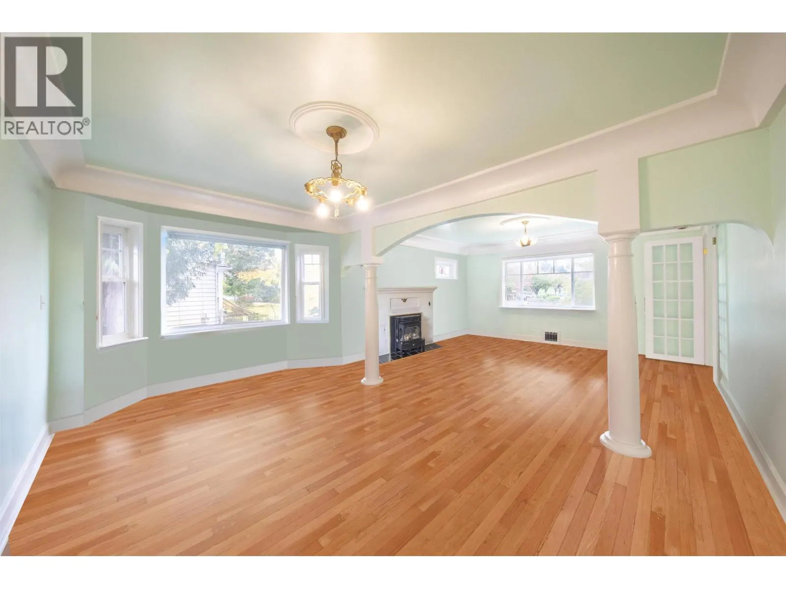 831 SECOND STREET