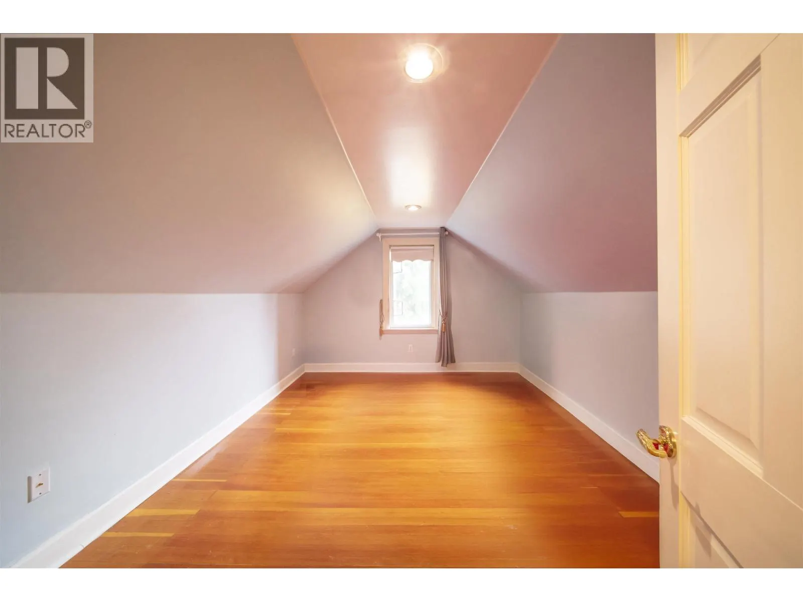 831 SECOND STREET
