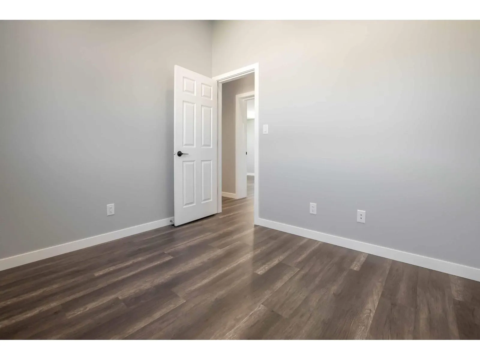 102 45640 WATSON ROAD|Garrison Crossing