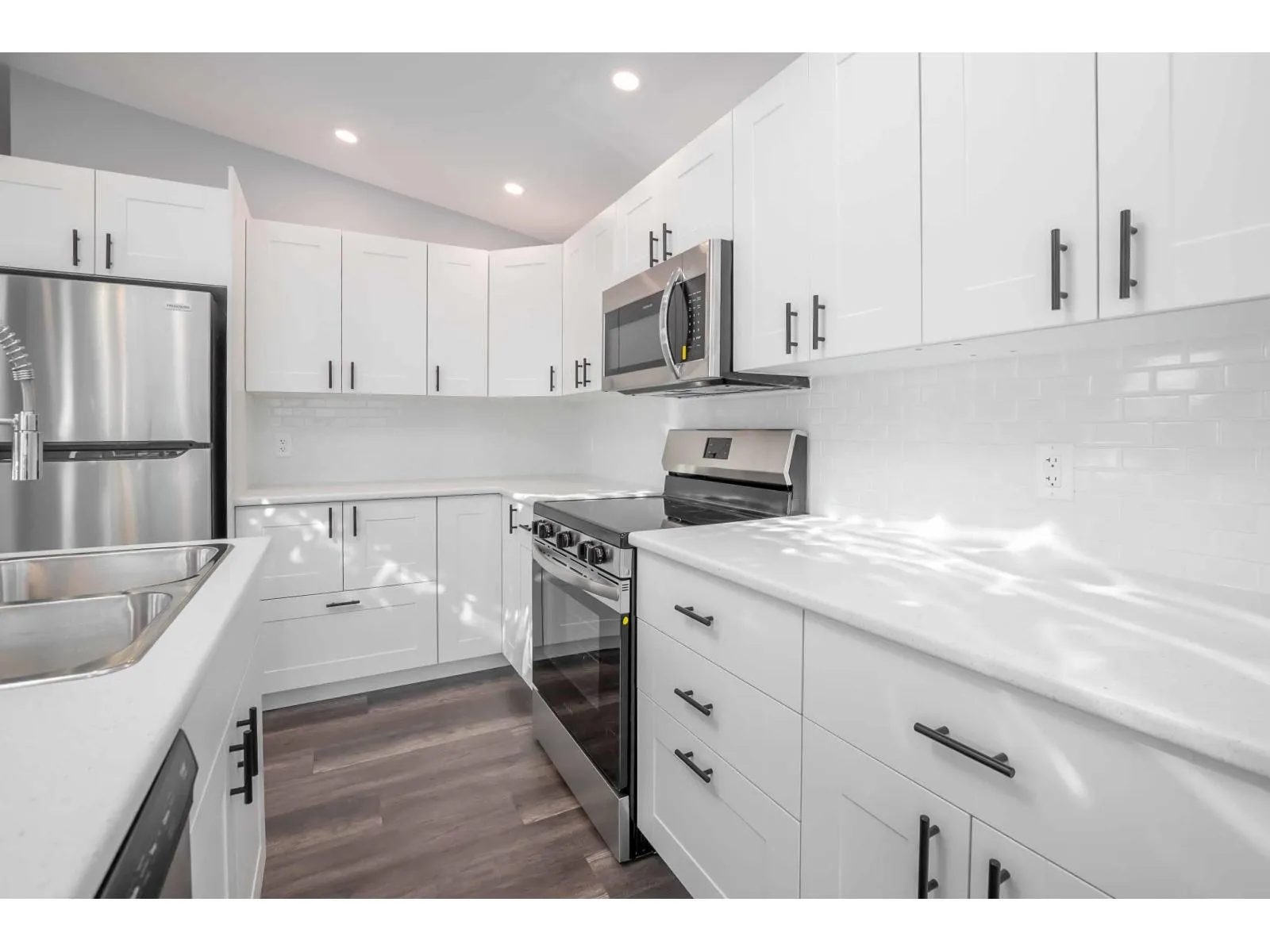 102 45640 WATSON ROAD|Garrison Crossing