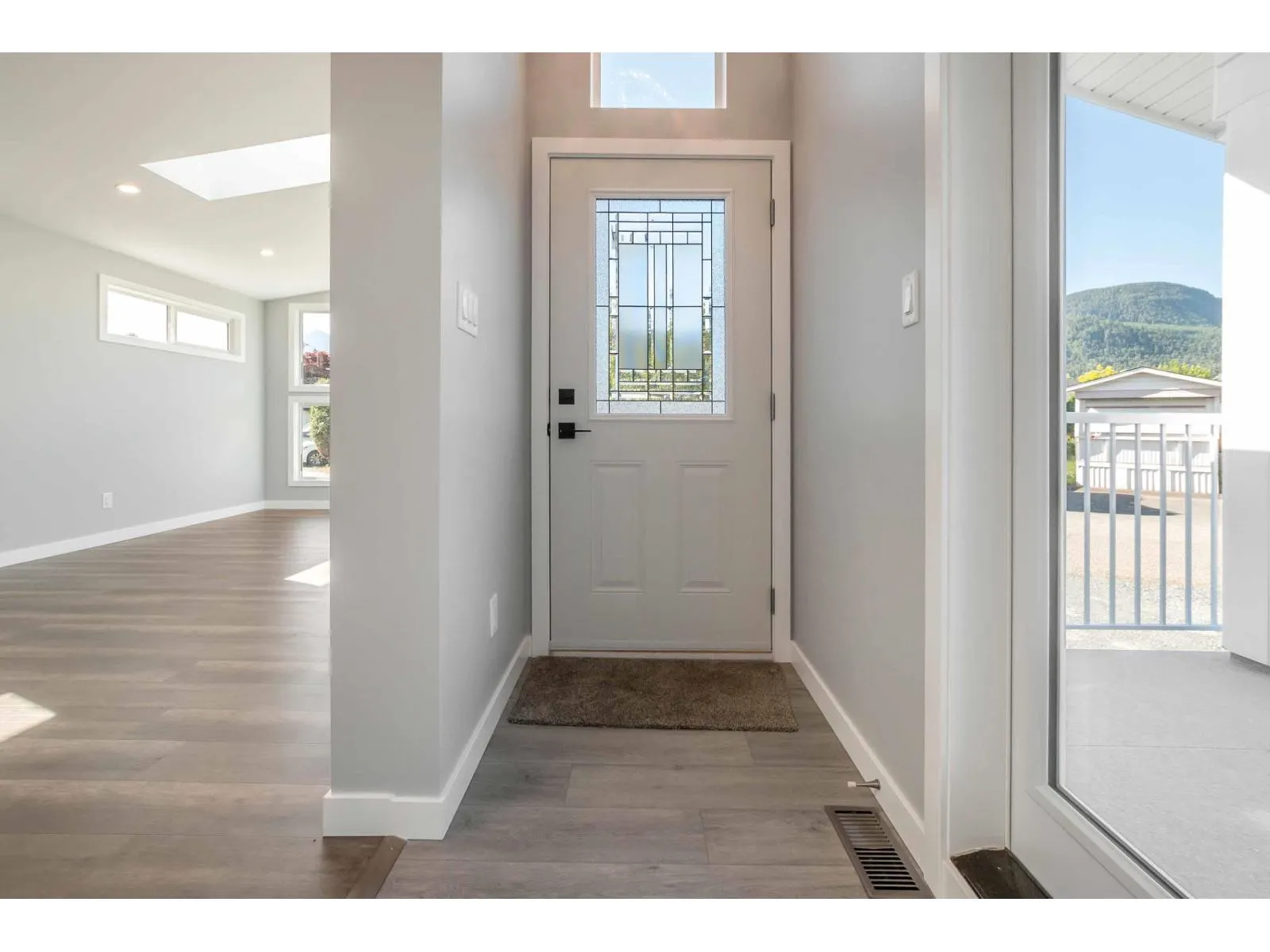 102 45640 WATSON ROAD|Garrison Crossing