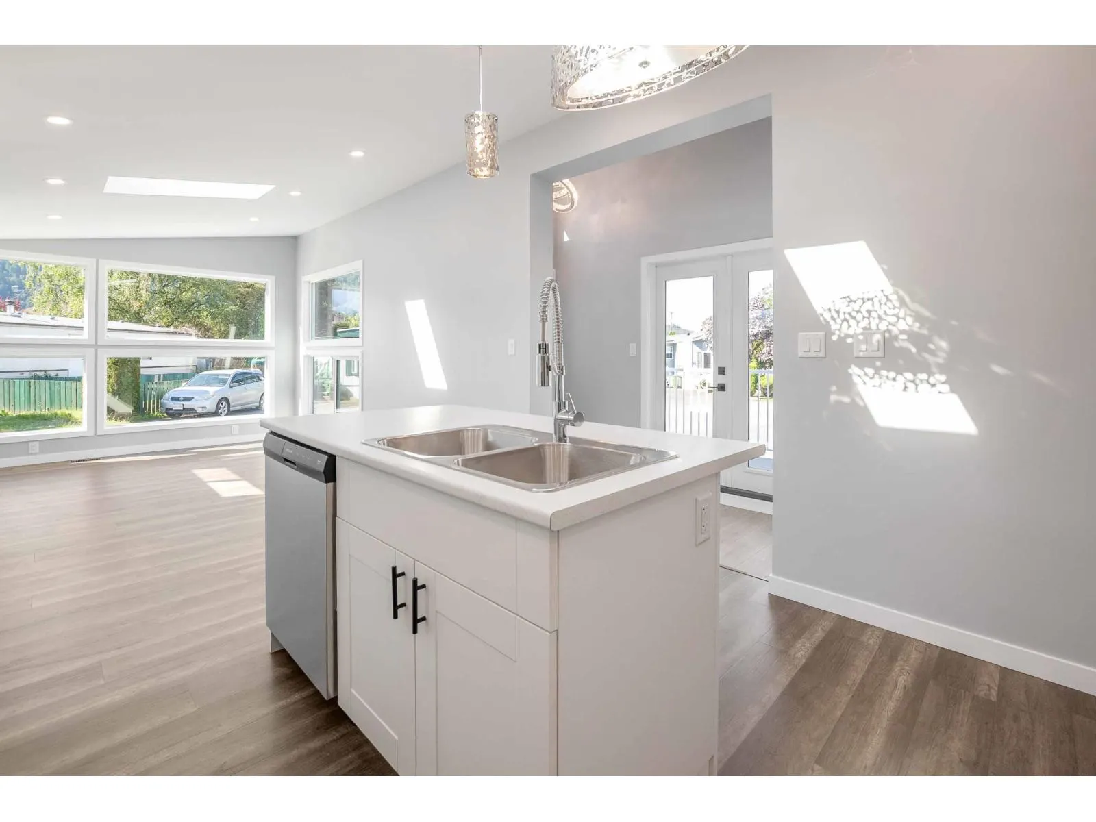 102 45640 WATSON ROAD|Garrison Crossing