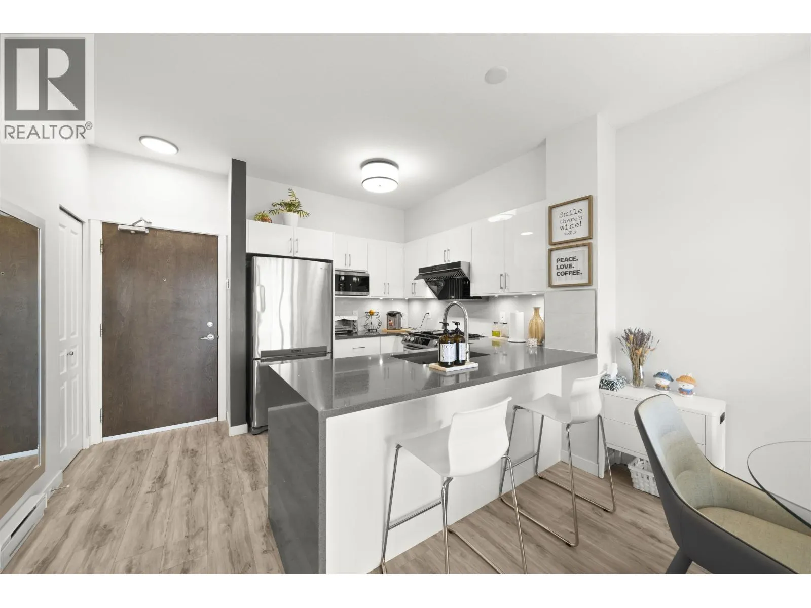 407 1153 KENSAL PLACE