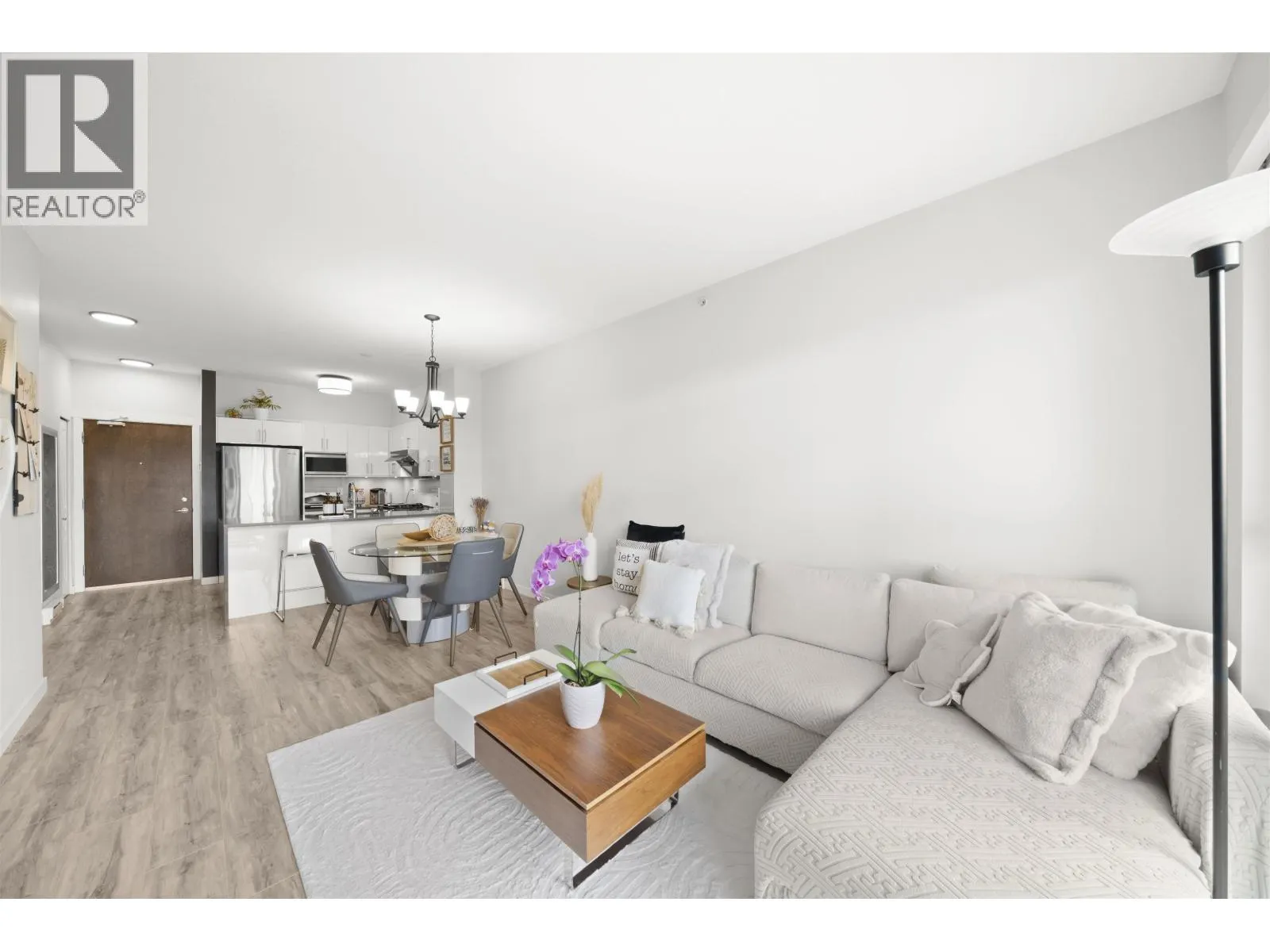 407 1153 KENSAL PLACE