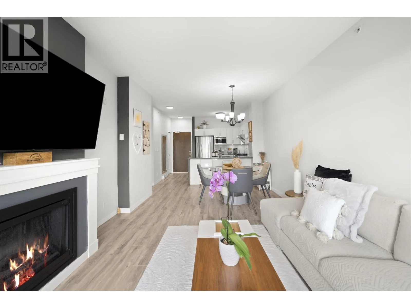 407 1153 KENSAL PLACE