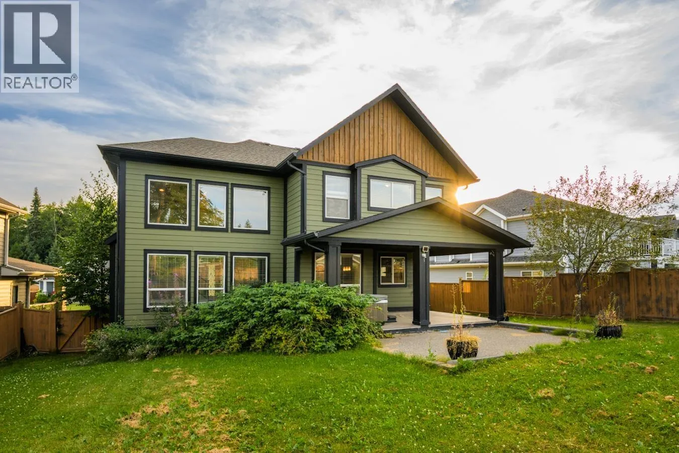 2662 MAURICE DRIVE