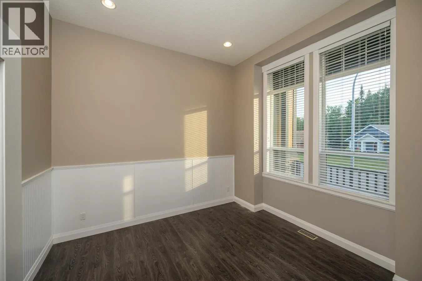 2662 MAURICE DRIVE