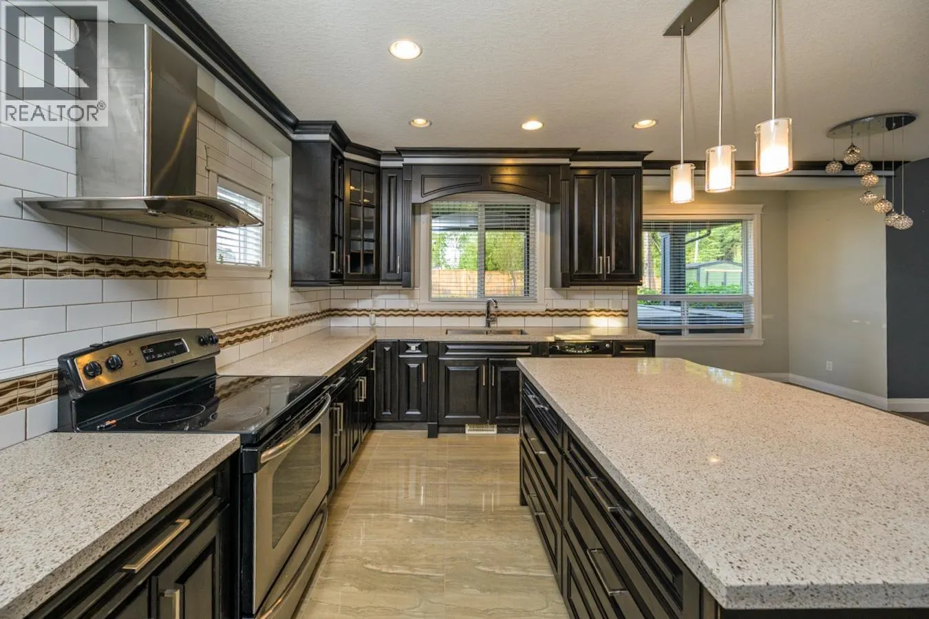 2662 MAURICE DRIVE