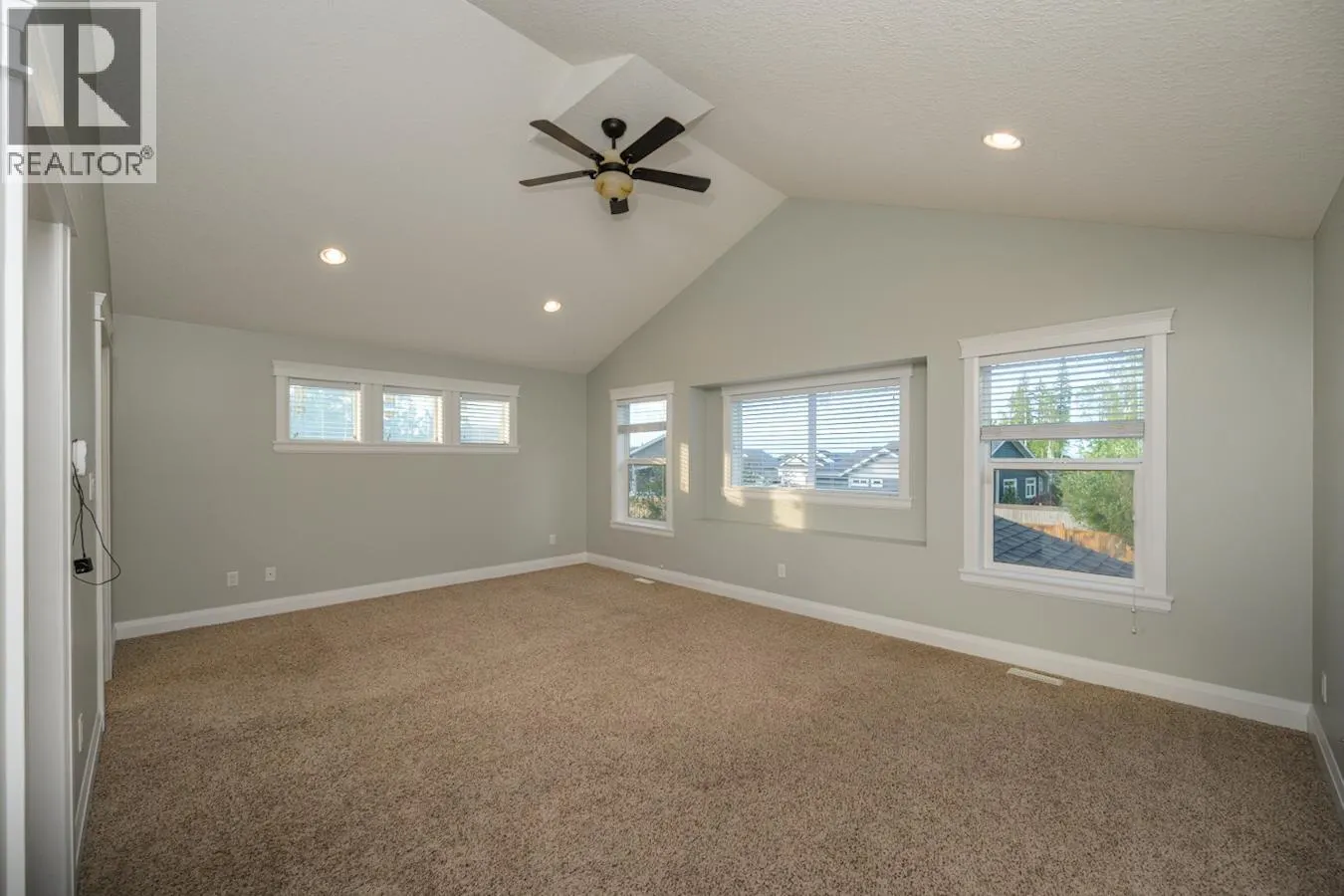 2662 MAURICE DRIVE