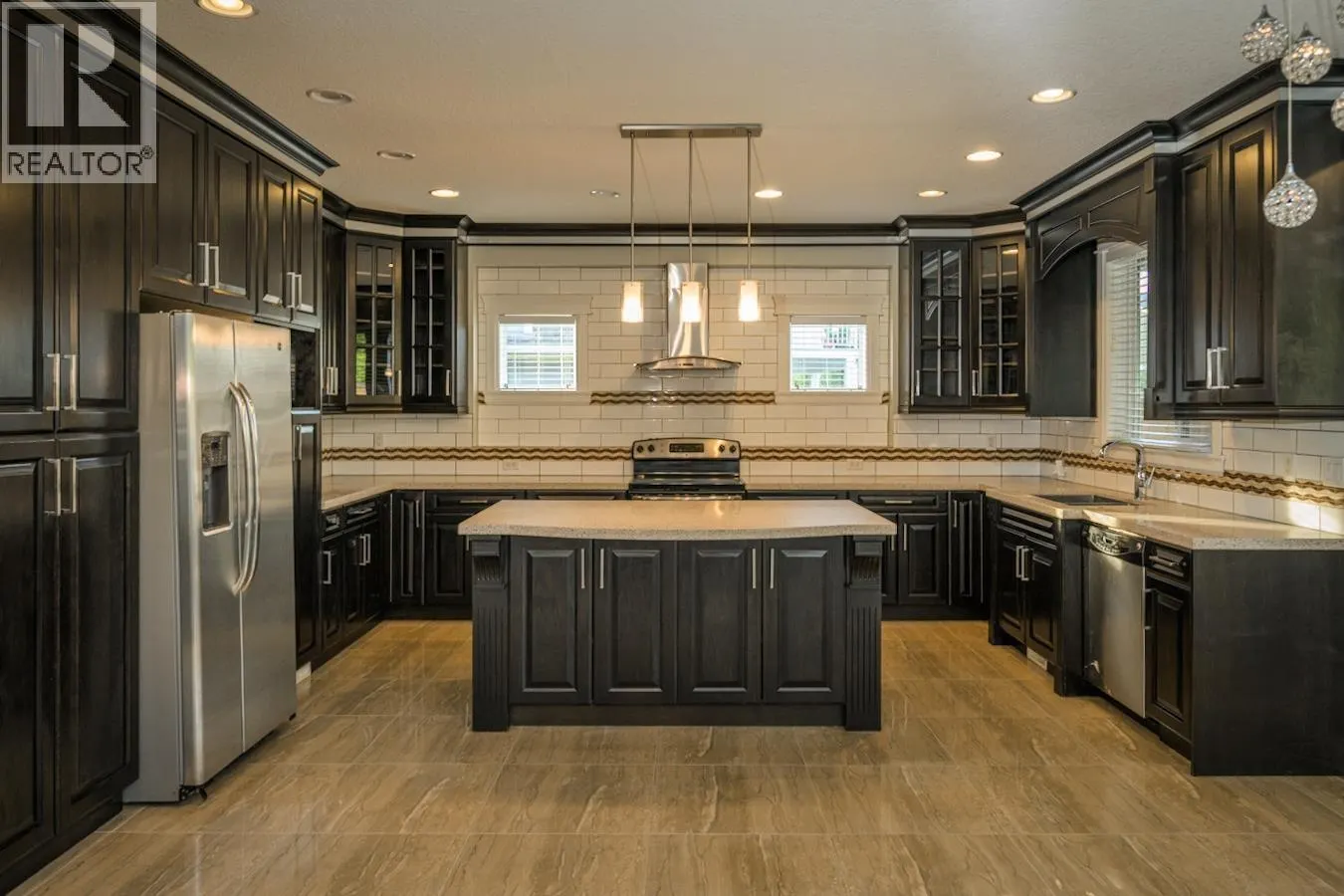 2662 MAURICE DRIVE