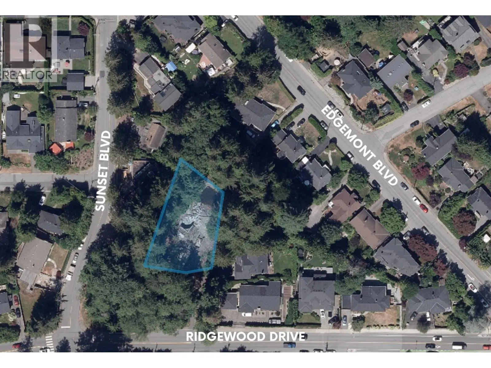 1160 RIDGEWOOD DRIVE