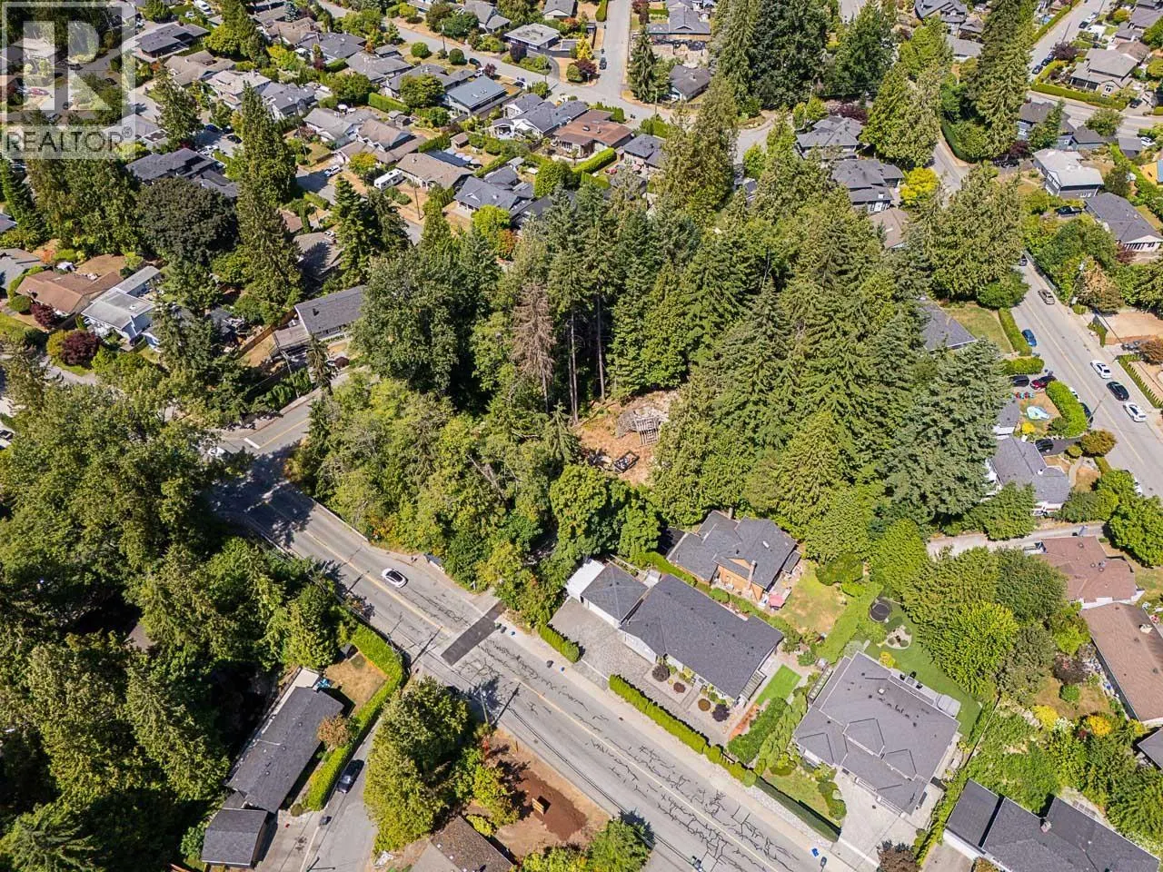 1160 RIDGEWOOD DRIVE