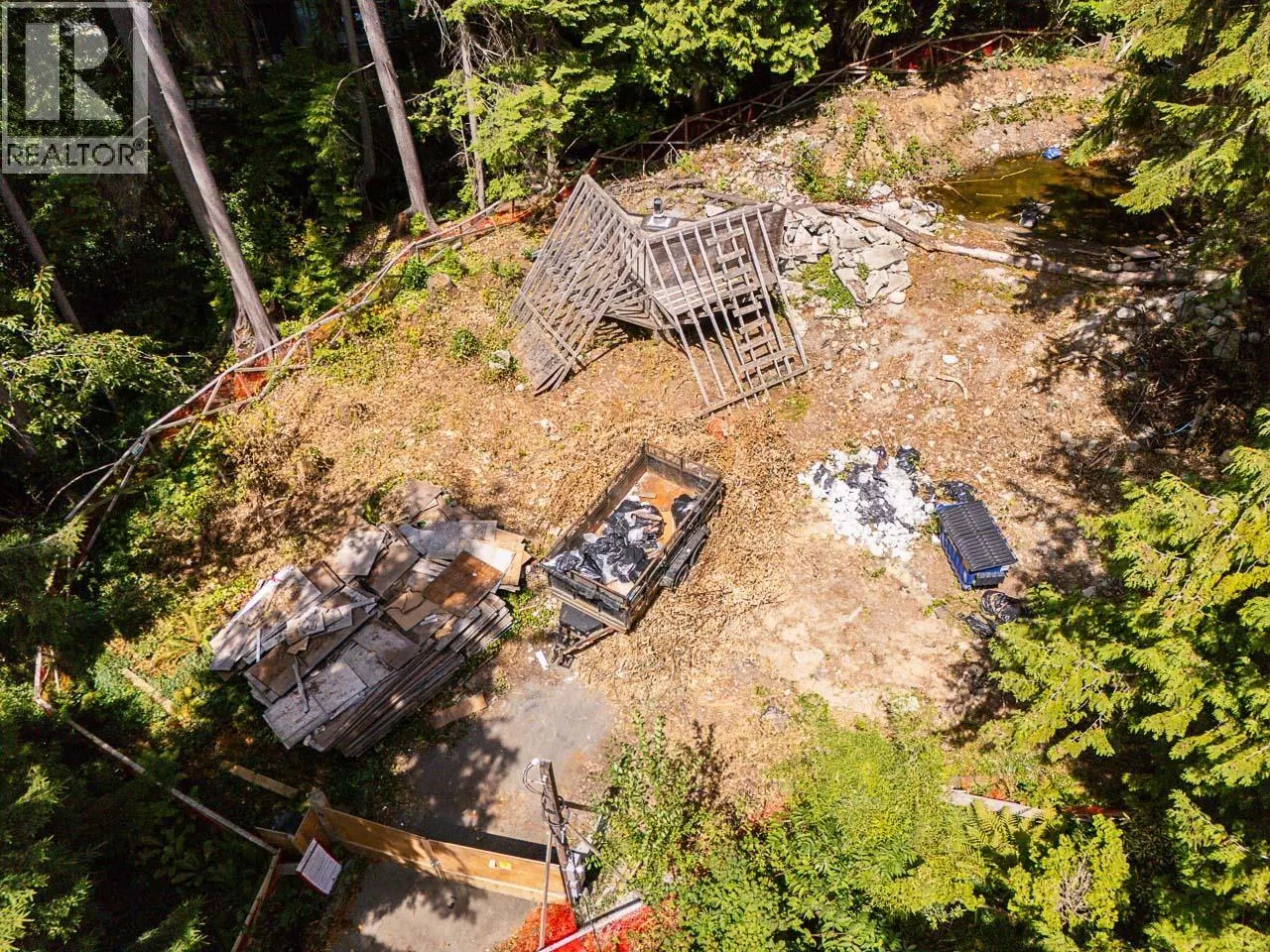 1160 RIDGEWOOD DRIVE