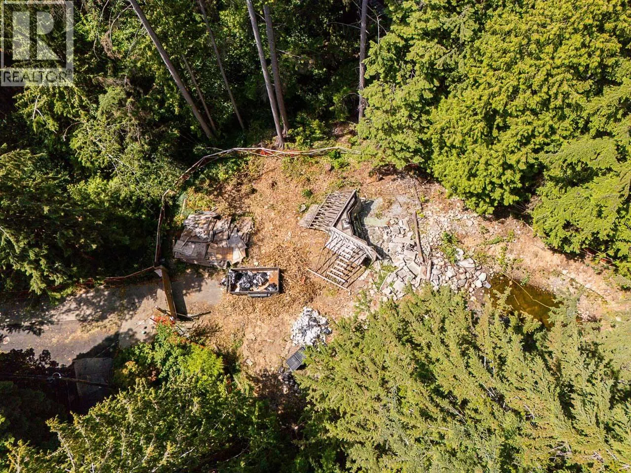 1160 RIDGEWOOD DRIVE