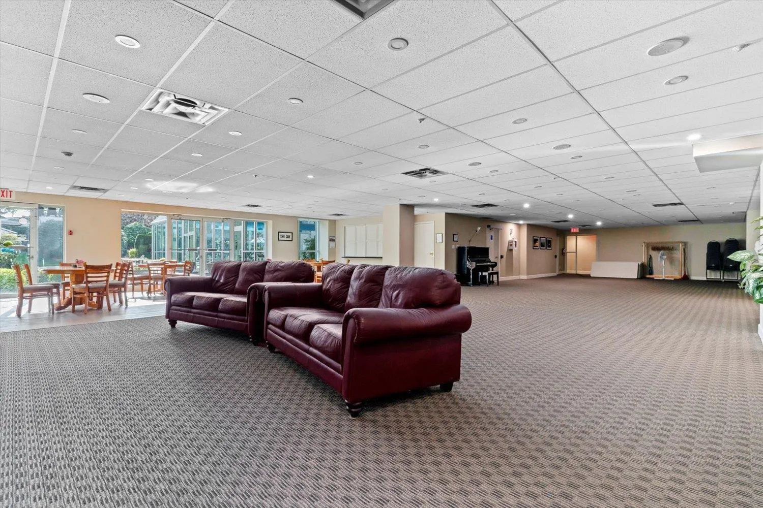 401 3150 GLADWIN ROAD