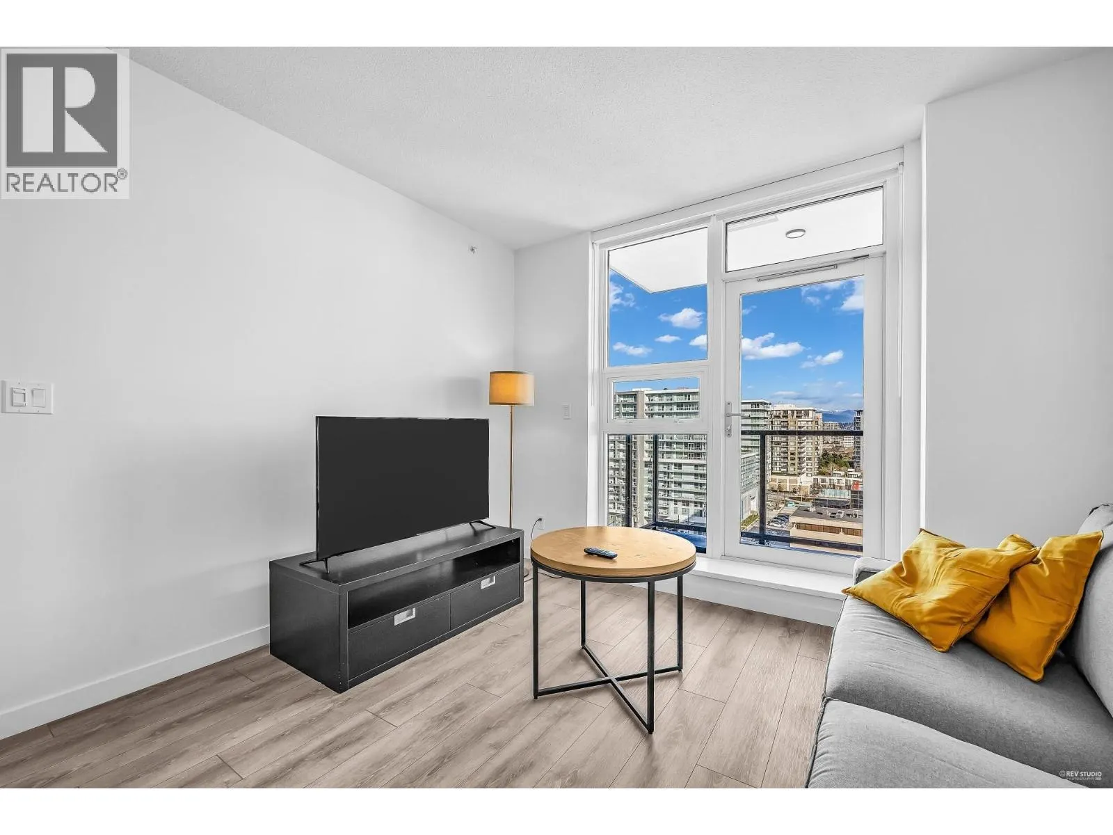 1204 6633 BUSWELL STREET