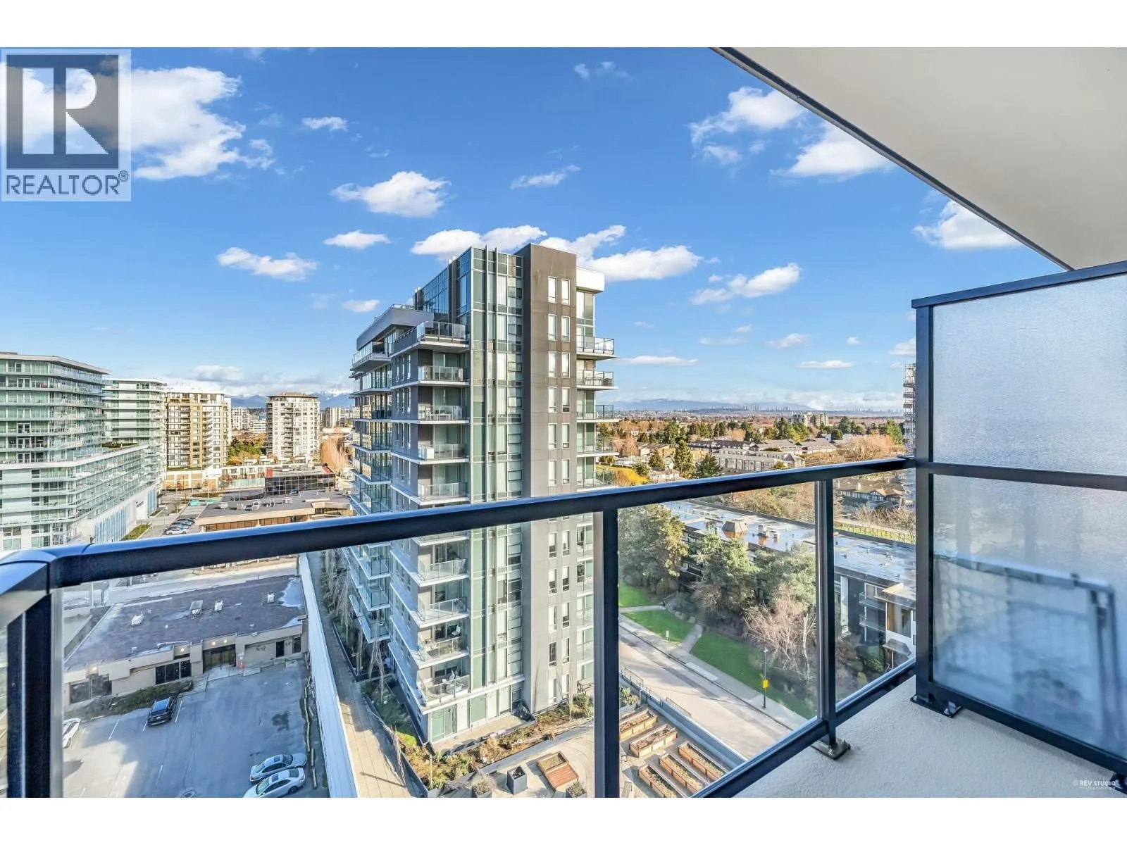 1204 6633 BUSWELL STREET