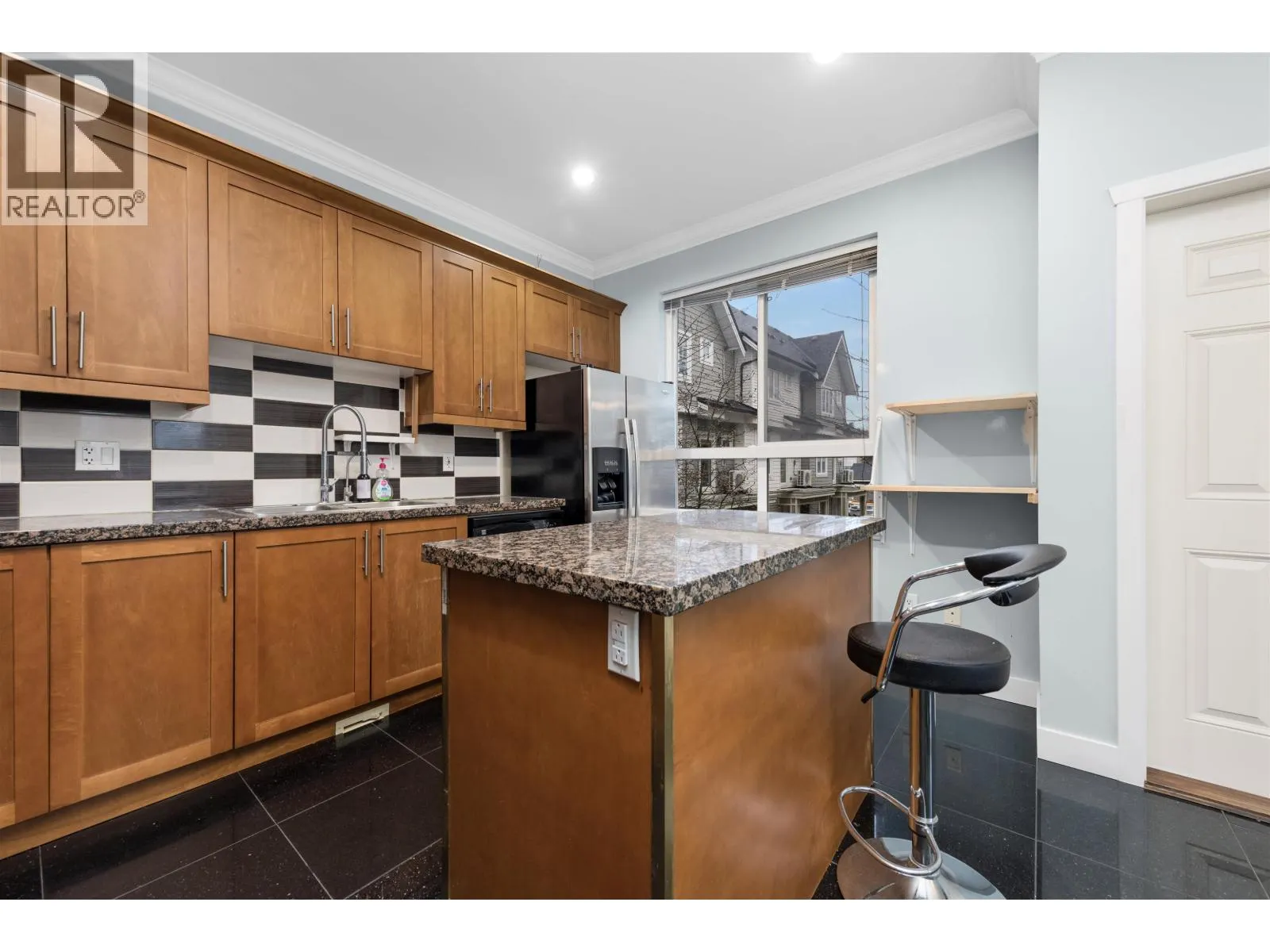 16 22788 WESTMINSTER HIGHWAY