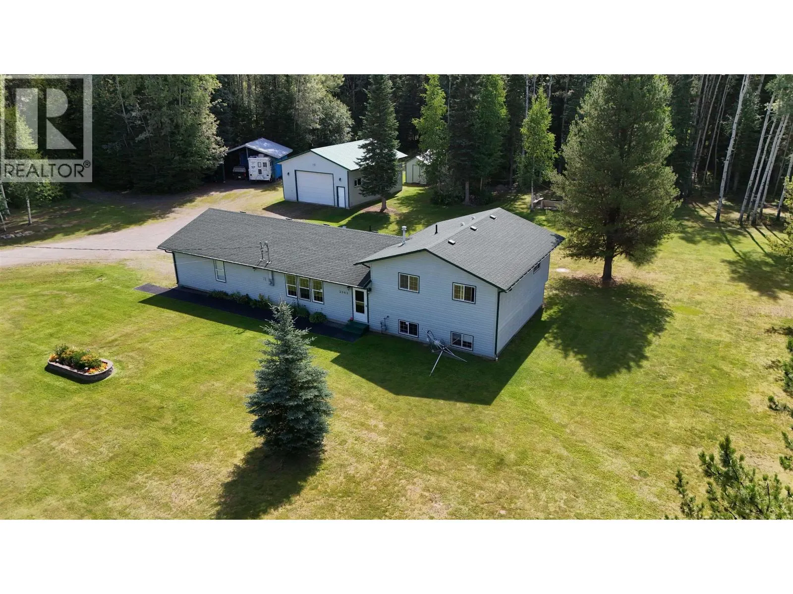 2585 CHRISTOPHER DRIVE
