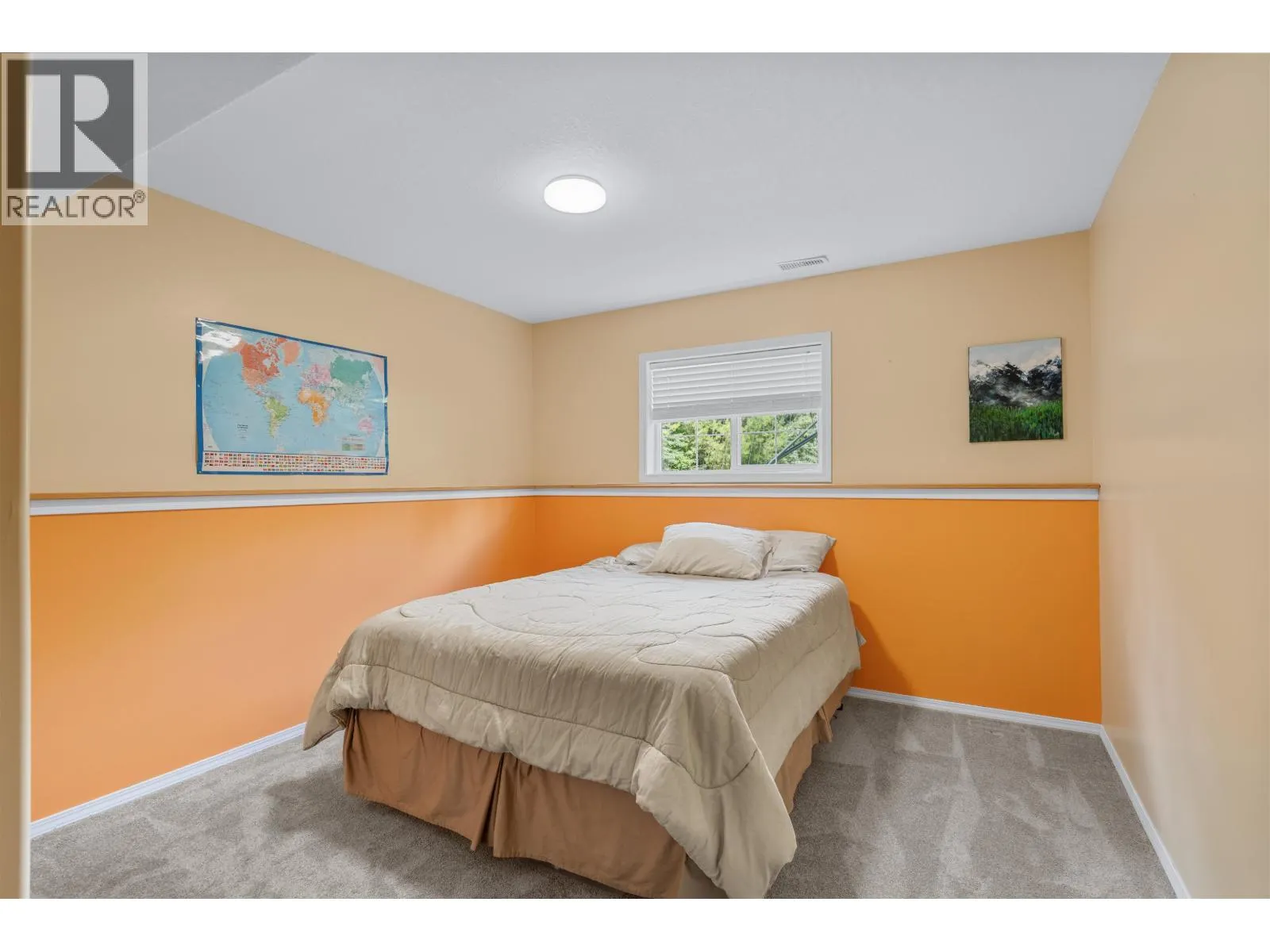2585 CHRISTOPHER DRIVE
