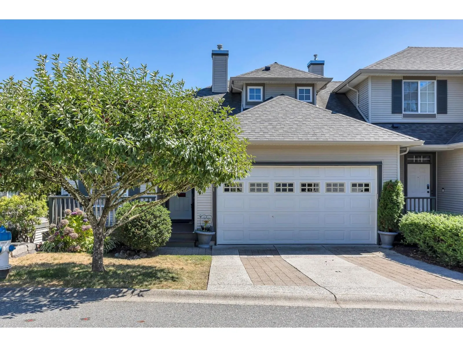 11 2088 WINFIELD DRIVE